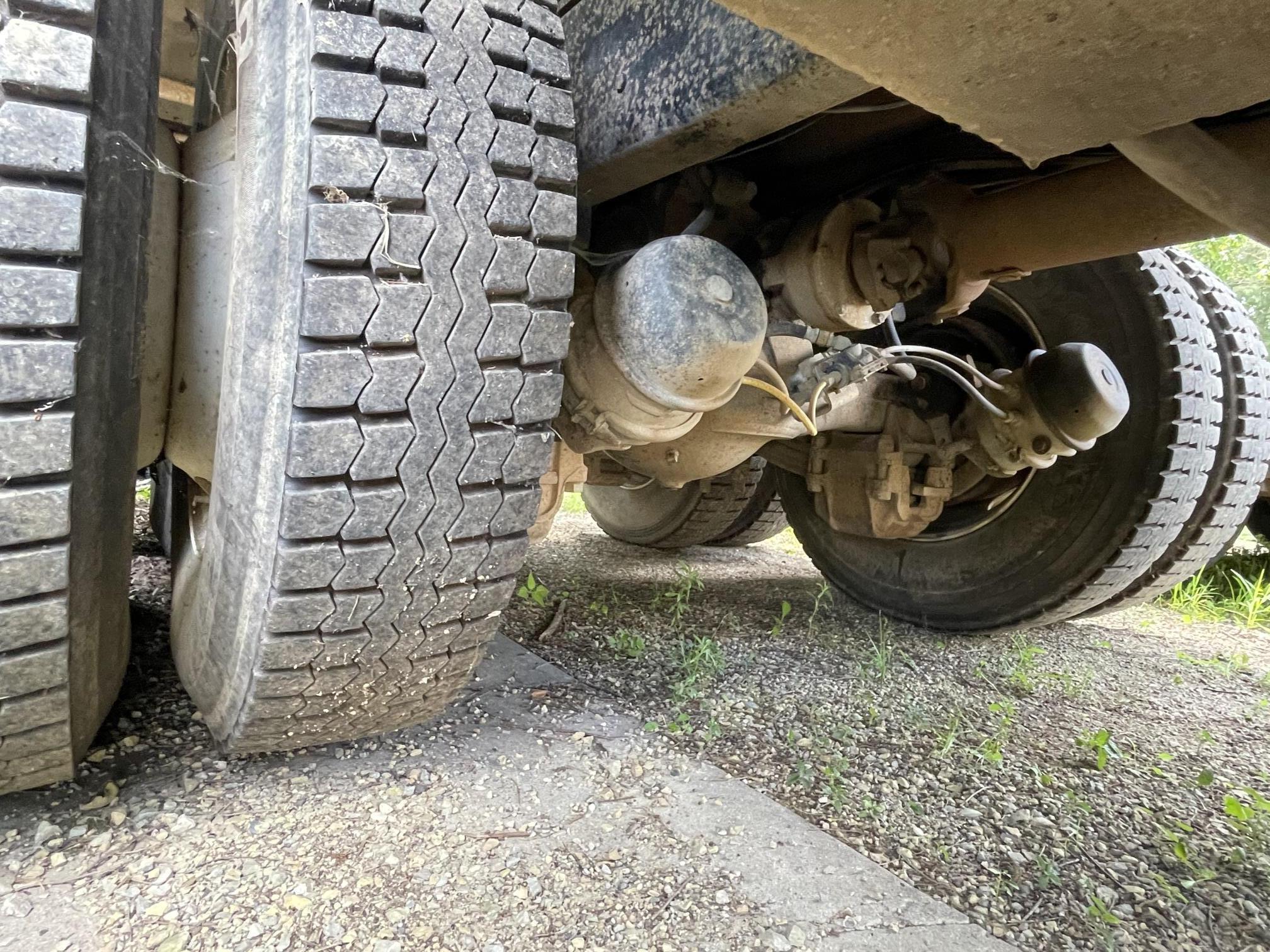 1995 MACK RD688S - Image 16