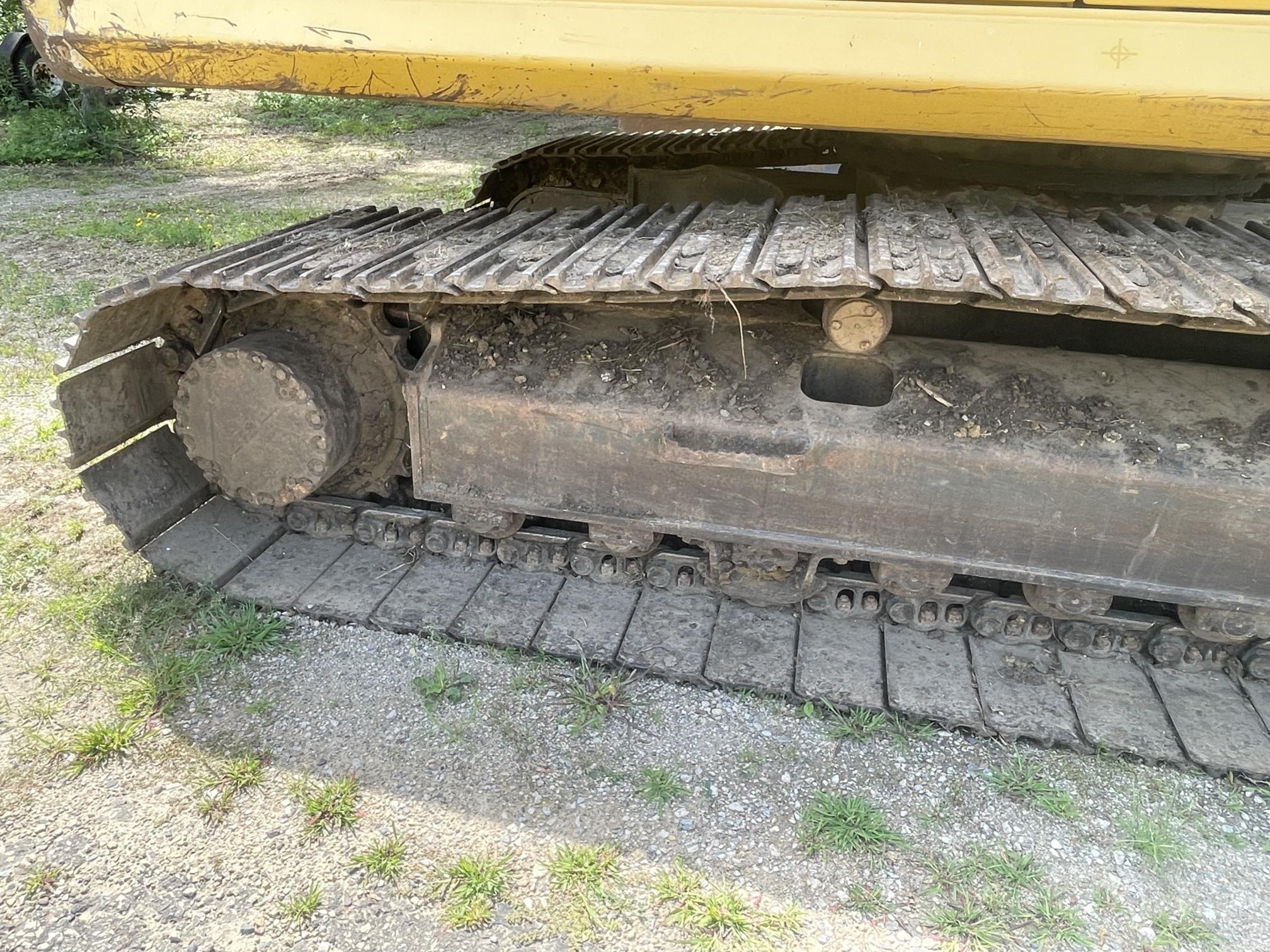 2003 KOMATSU PC200 LC7 - Image 10