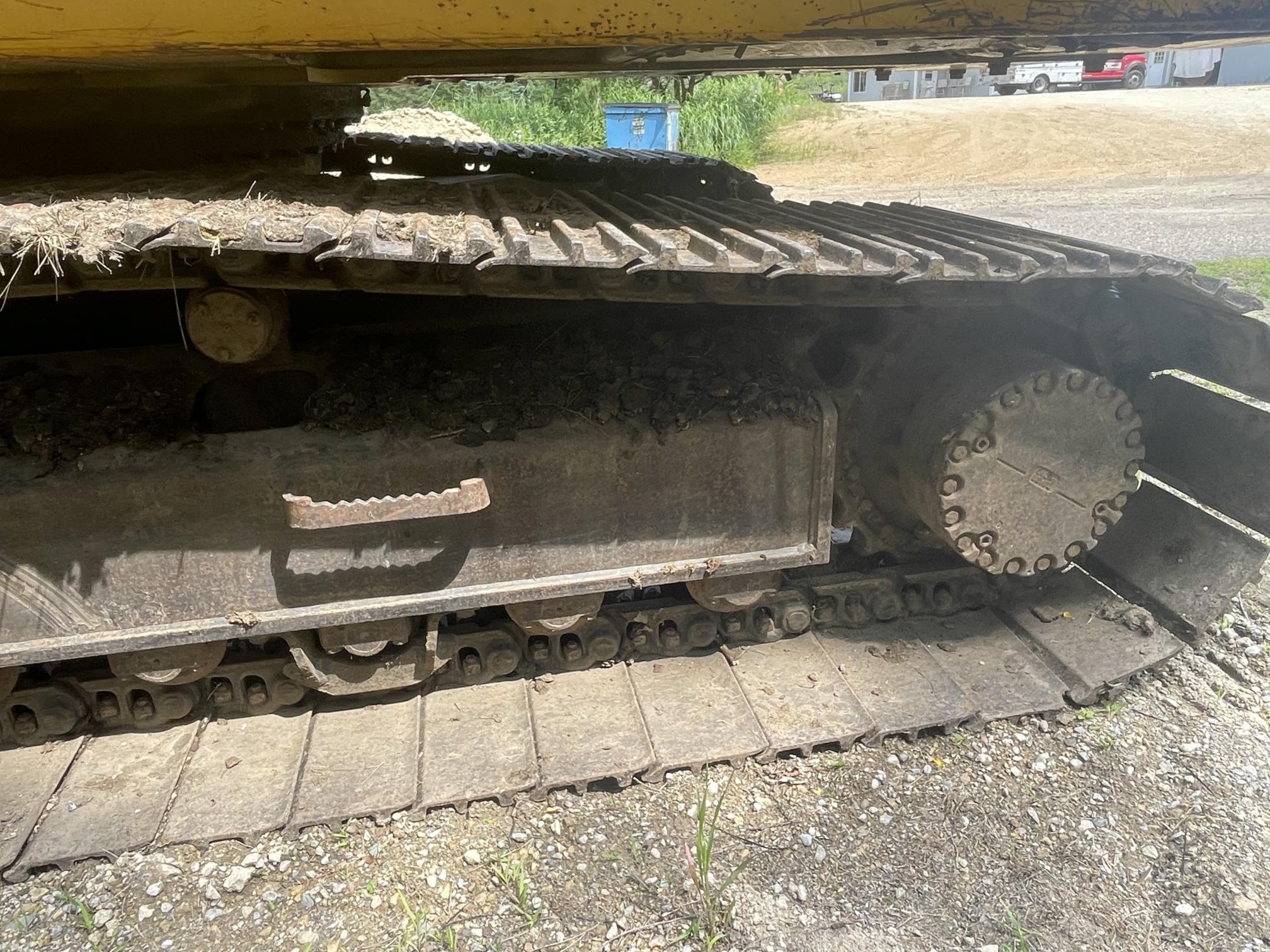 2003 KOMATSU PC200 LC7 - view 11 of 29