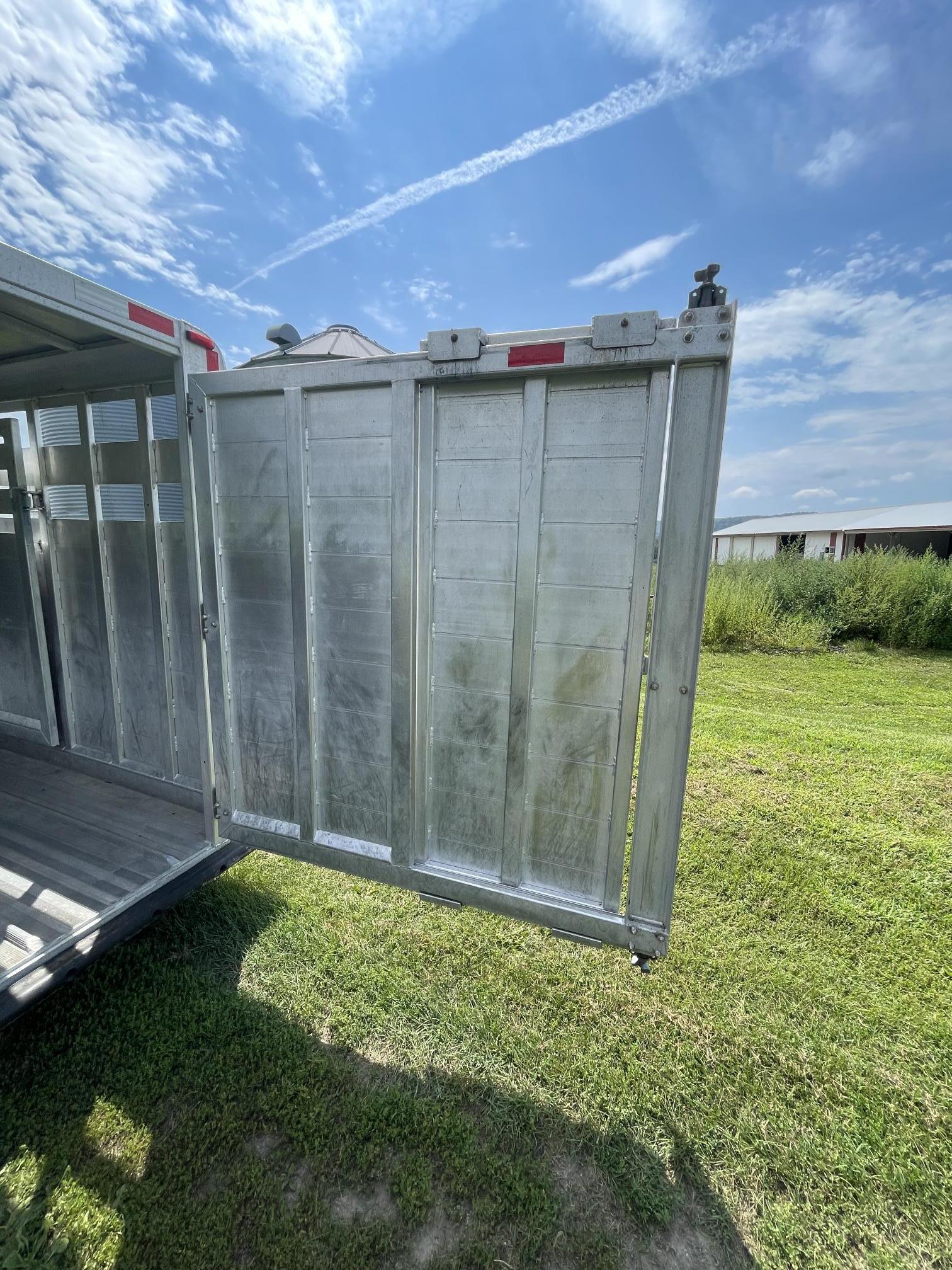 2000 SOONER 27 foot 20x6.95 Ranch GN - Image 5