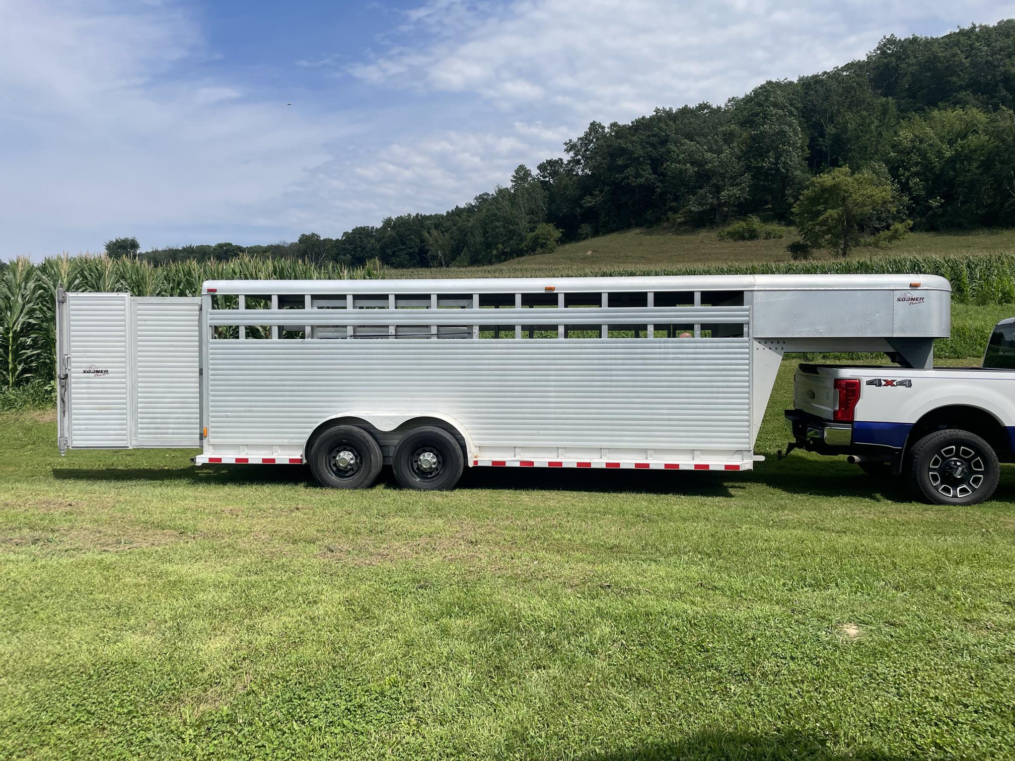 2000 SOONER 27 foot 20x6.95 Ranch GN - Image 9