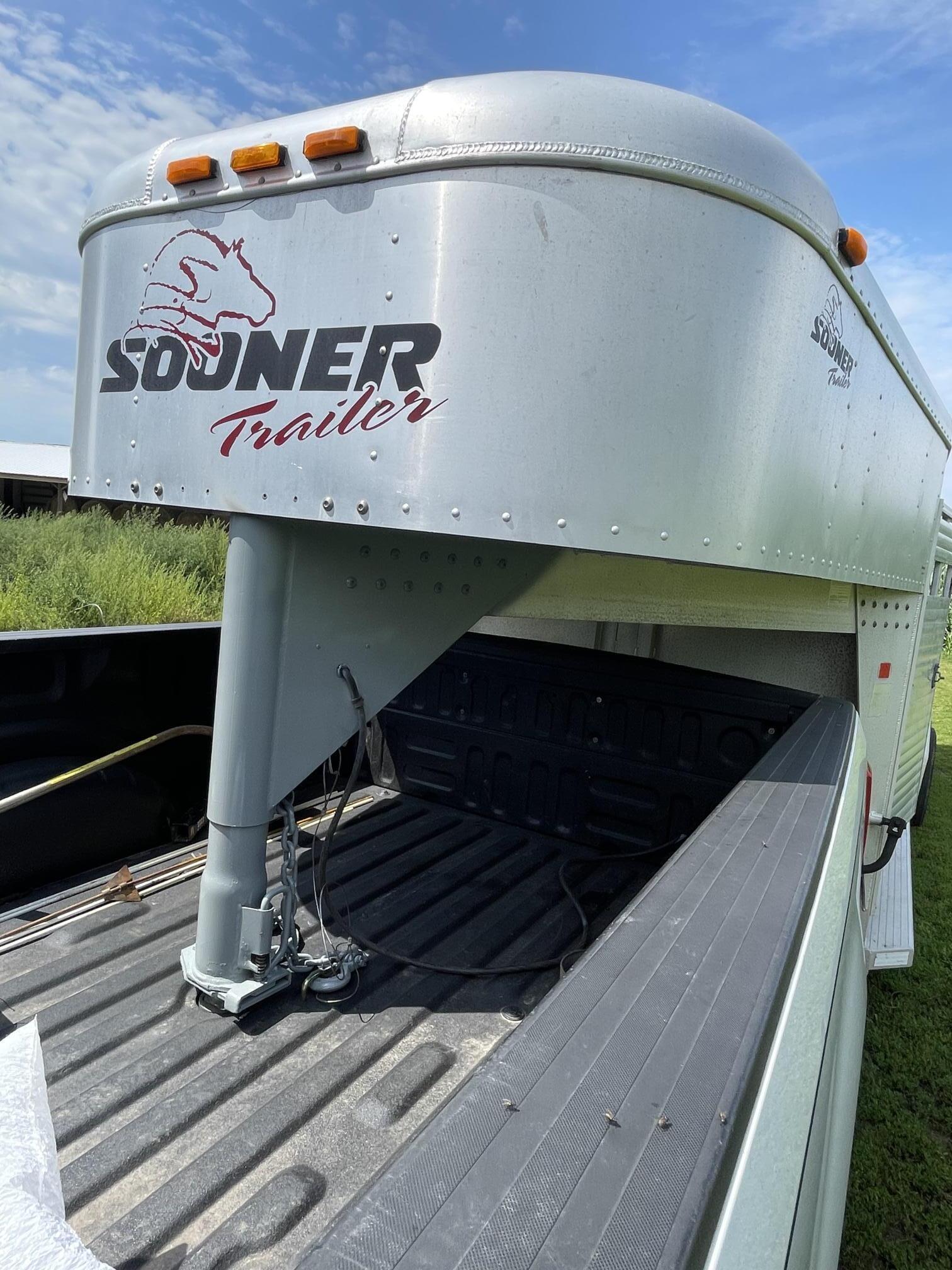 2000 SOONER 27 foot 20x6.95 Ranch GN - view 12 of 16