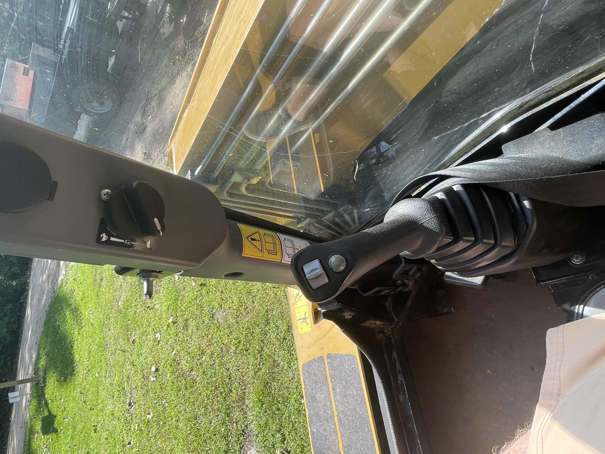 2023 ASV RT135F - view 19 of 25