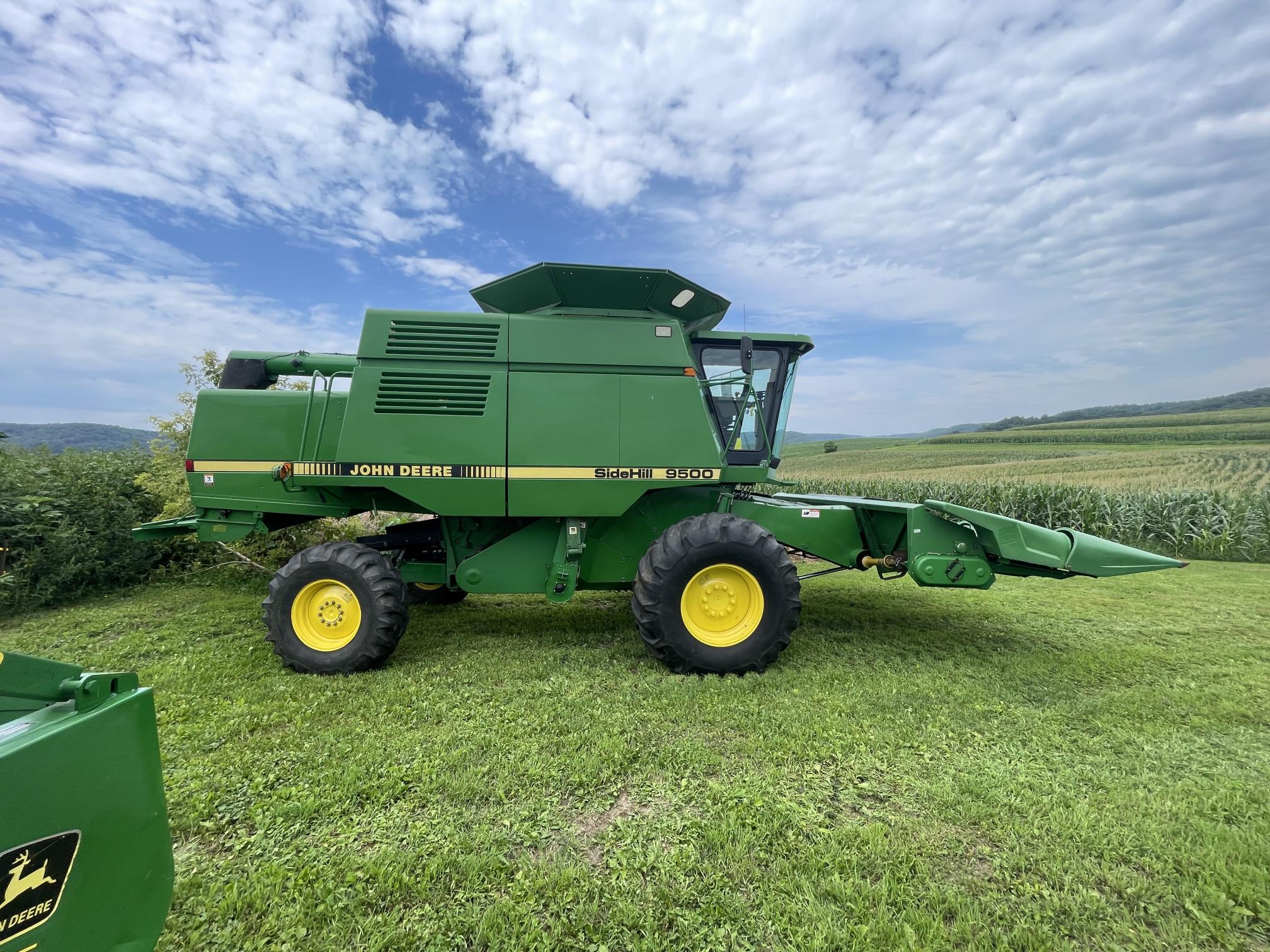 1996 JOHN DEERE 9500 Sidehill combine - Image 2