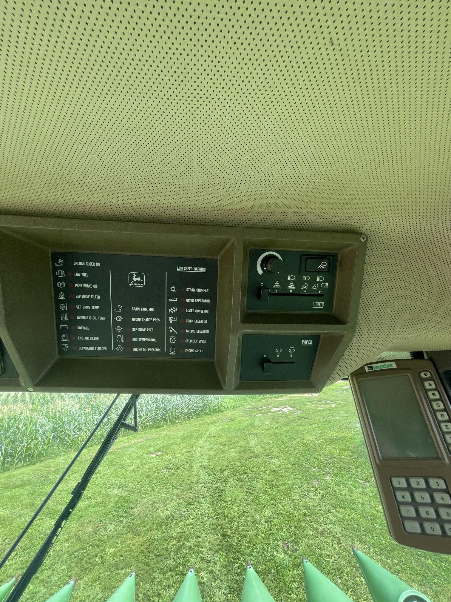 1996 JOHN DEERE 9500 Sidehill combine - Image 36
