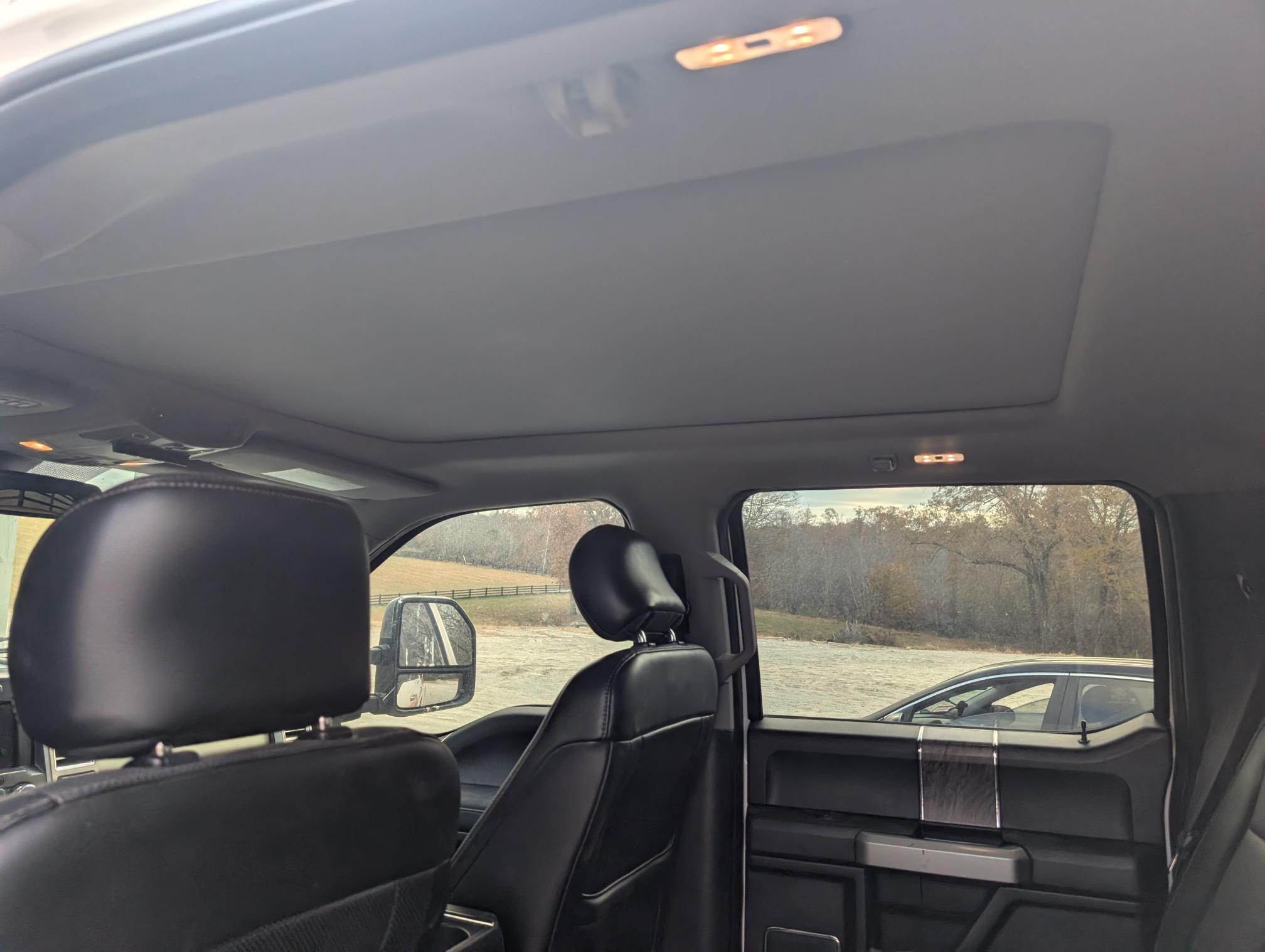 2017 FORD F250 Lariat - Image 20