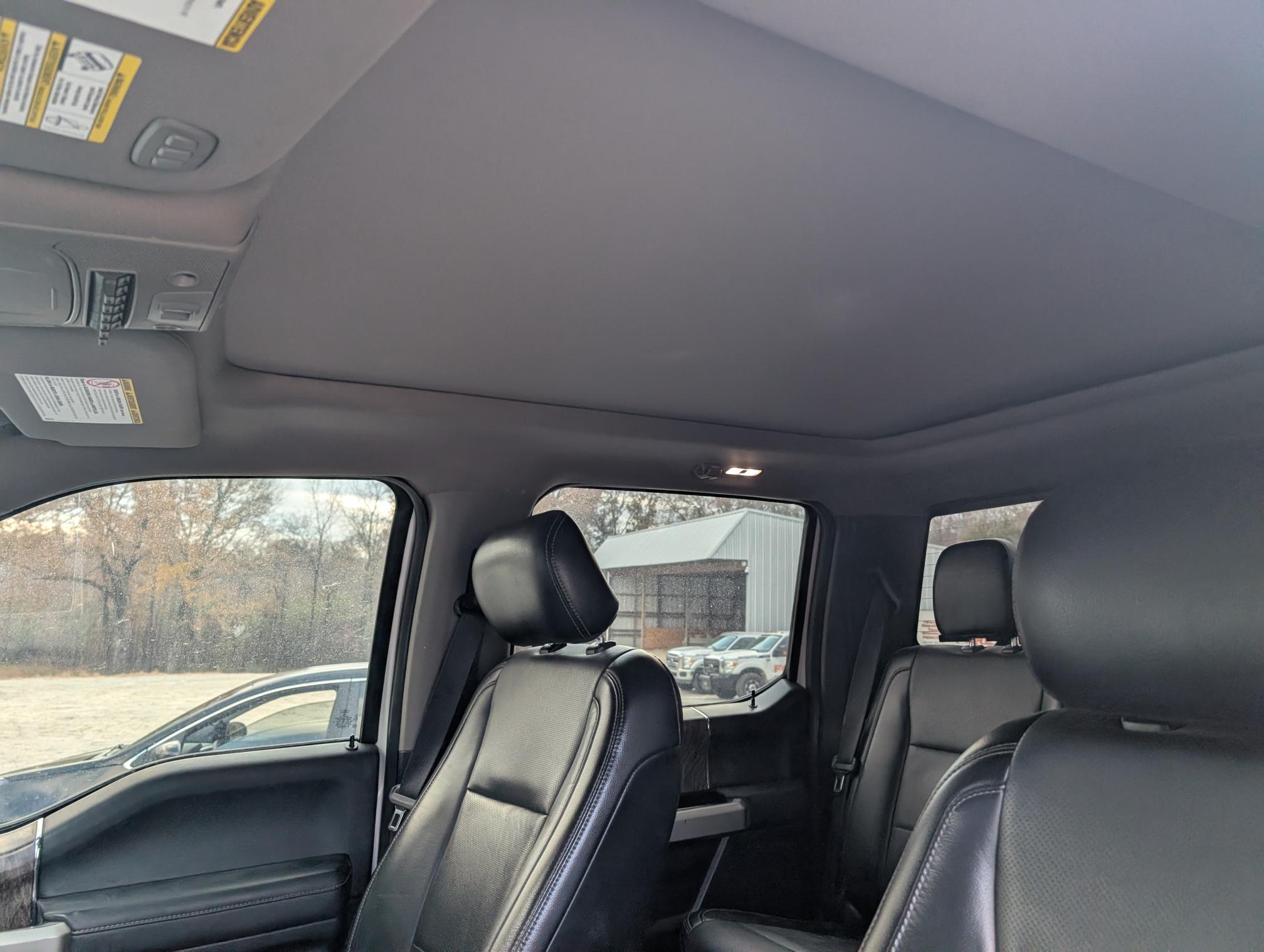 2017 FORD F250 Lariat - Image 18