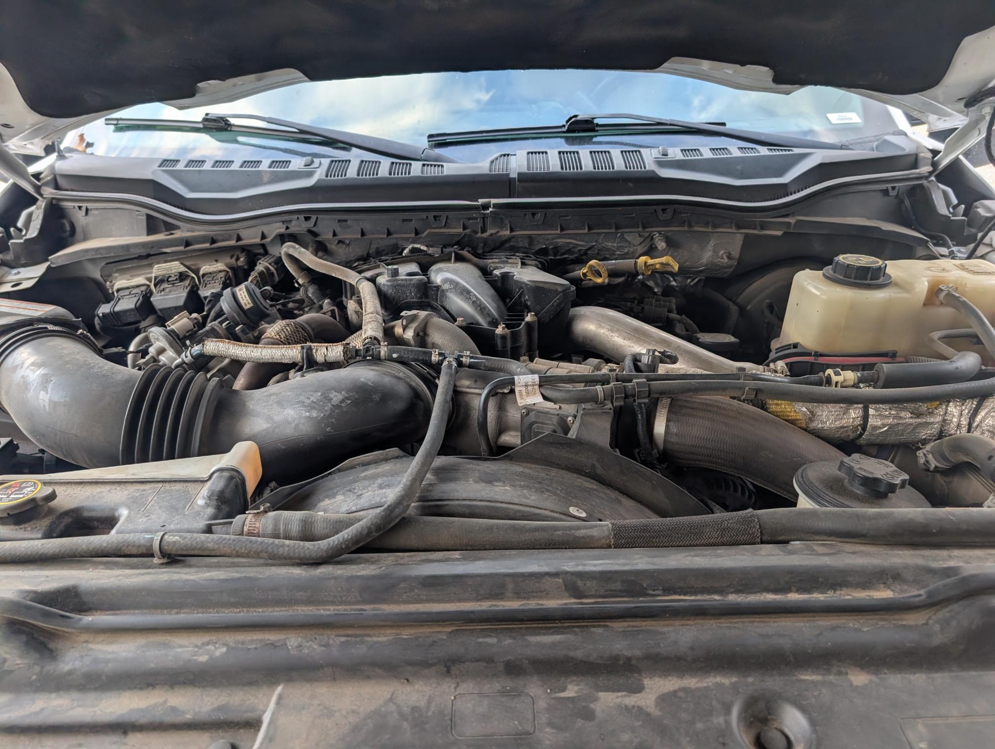 2017 FORD F250 Lariat - Image 11