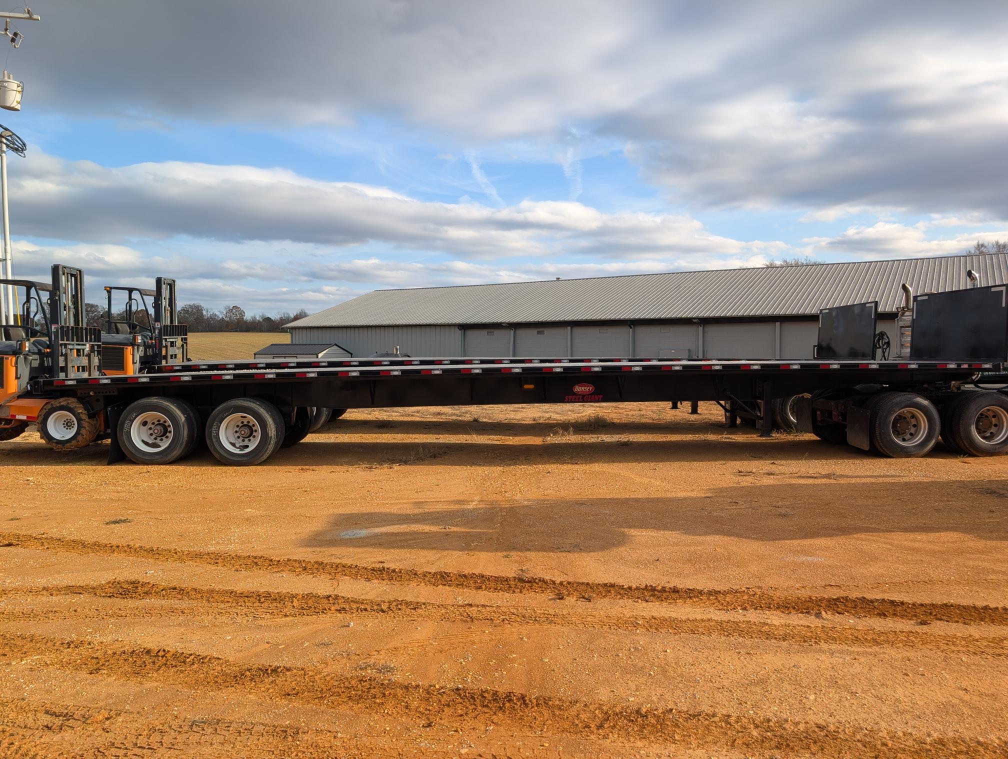 2023 DORSEY 48' X 102 - Image 2