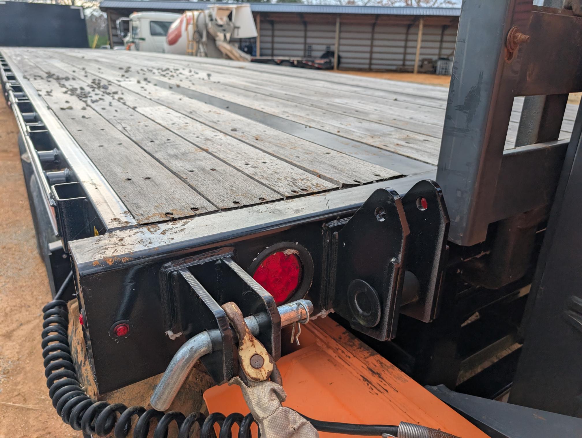 2023 DORSEY 48' X 102 - Image 7