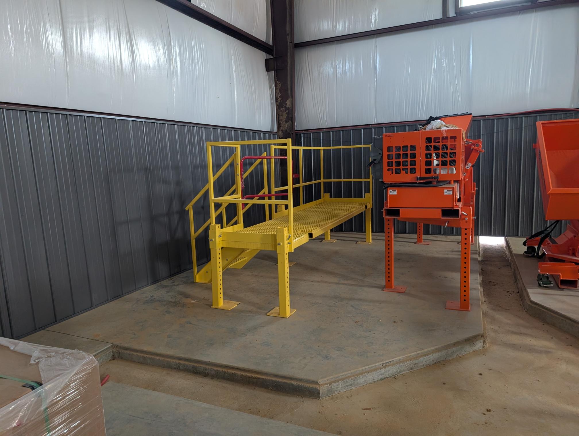 2024 EZG MANUFACTURING Mud Hog Refractory Mixer System - Image 3