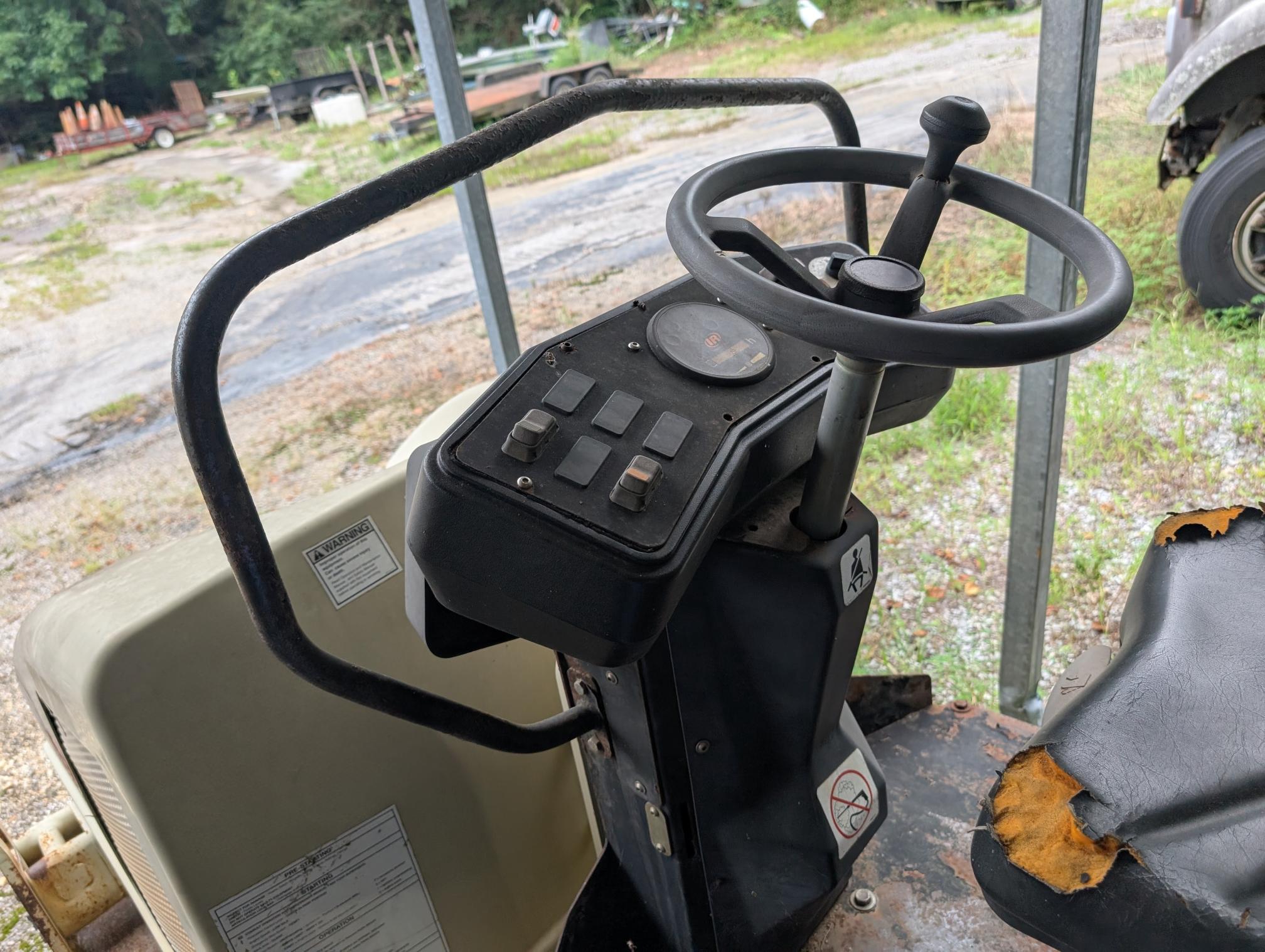 2002 PUCKETT MFG 560 - Image 29