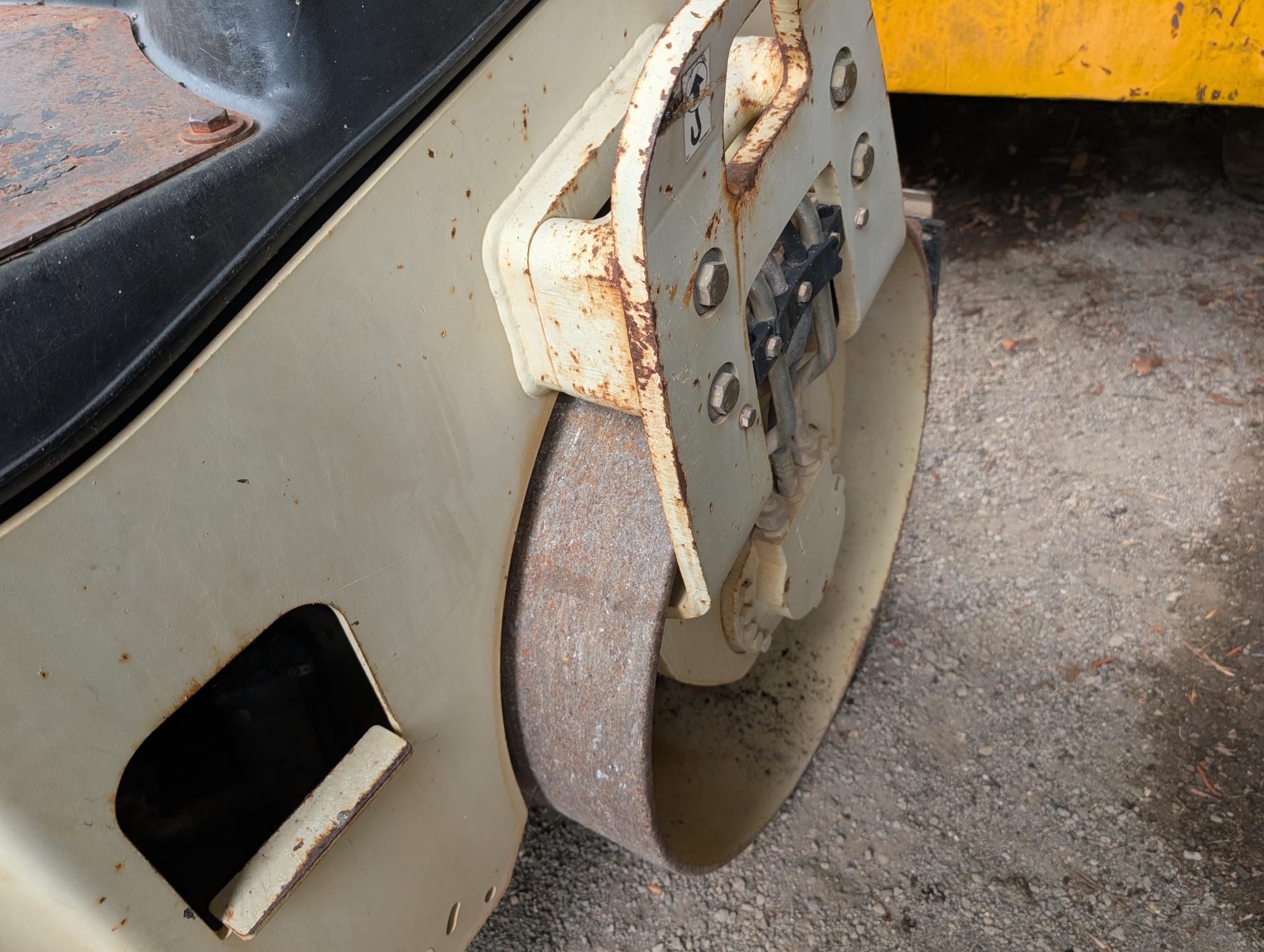 2002 PUCKETT MFG 560 - Image 22