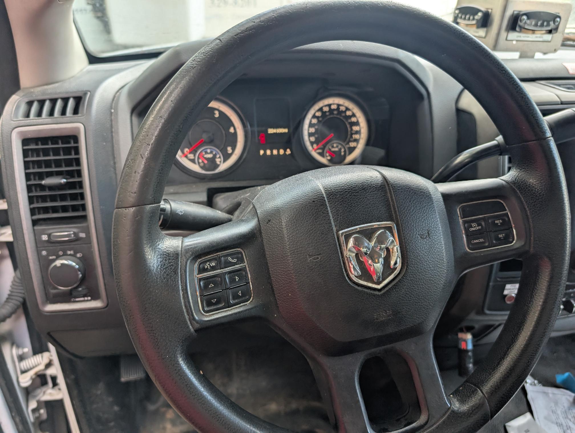 2015 RAM 5500 - Image 10