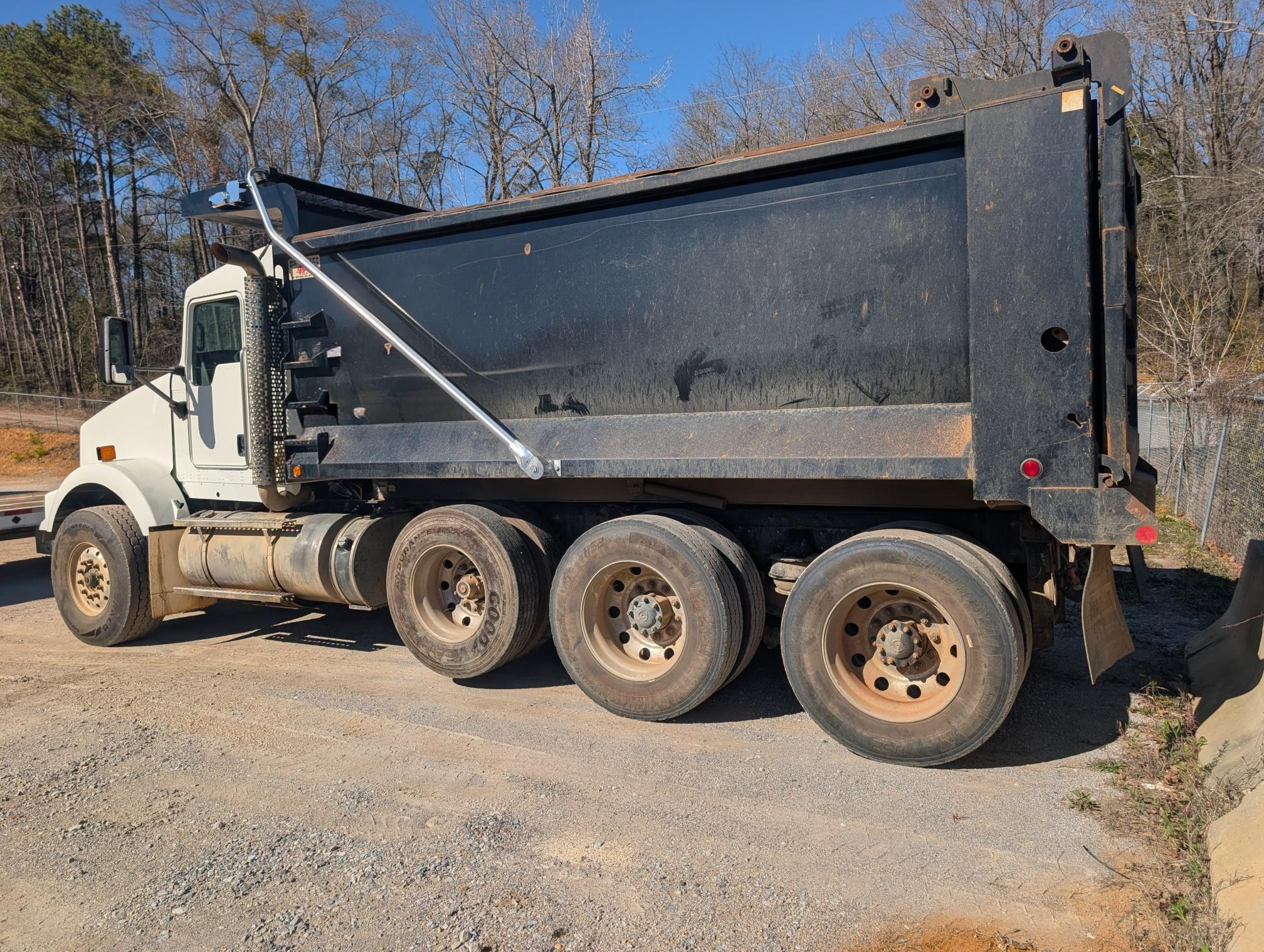 2020 KENWORTH T800 - view 3 of 28
