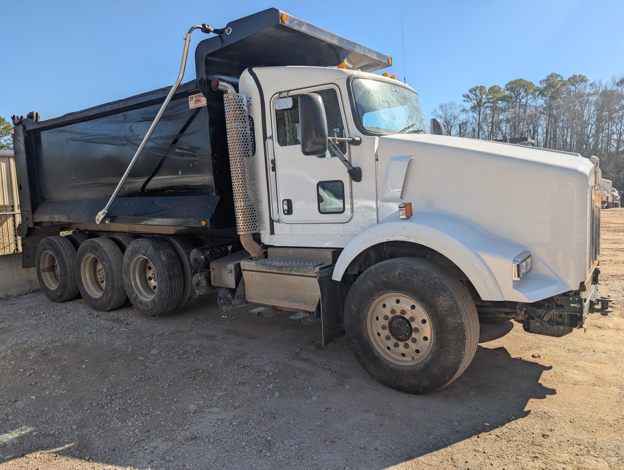 2020 KENWORTH T800 - Image 7