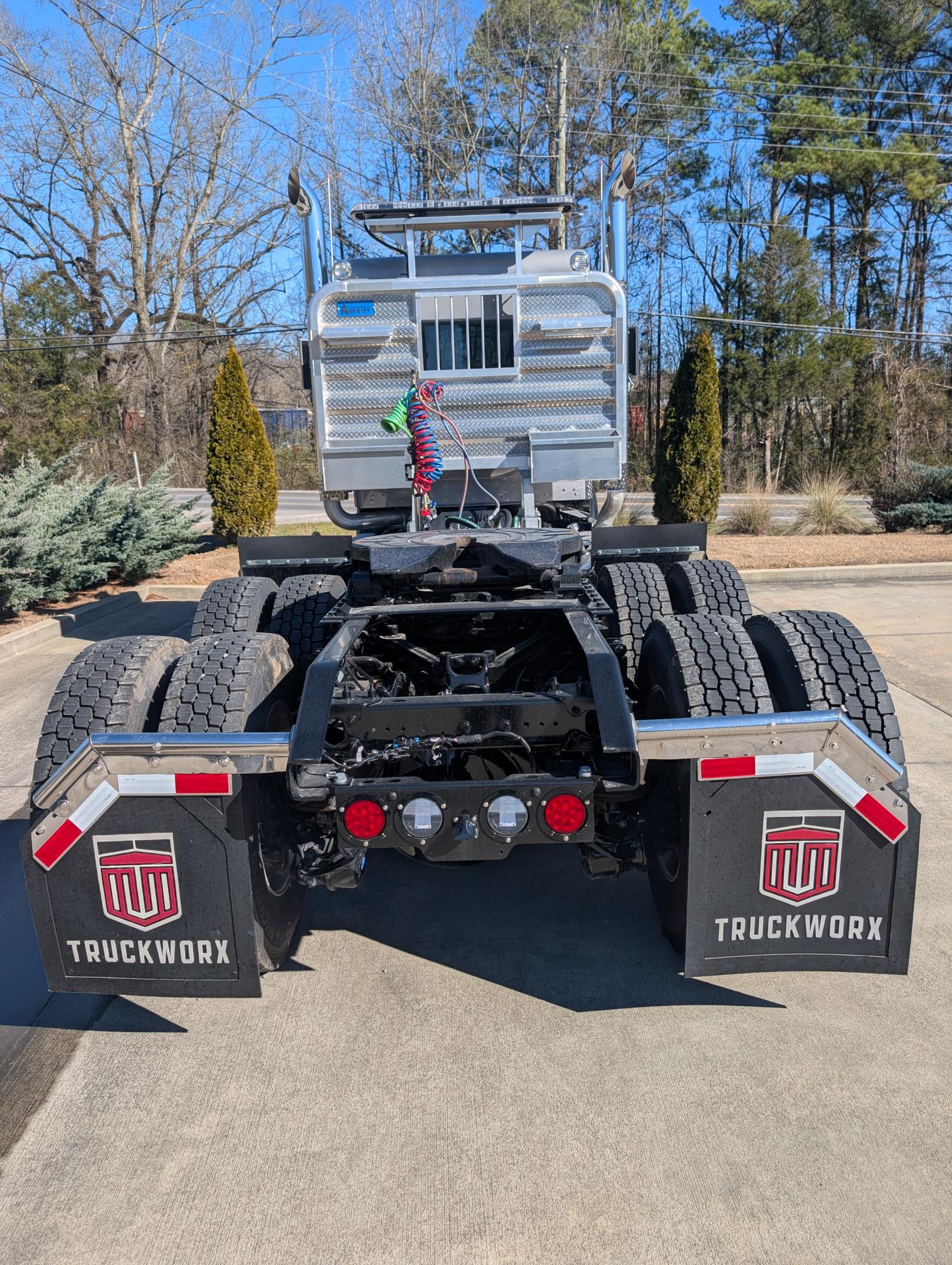 2025 KENWORTH W900 - view 11 of 67