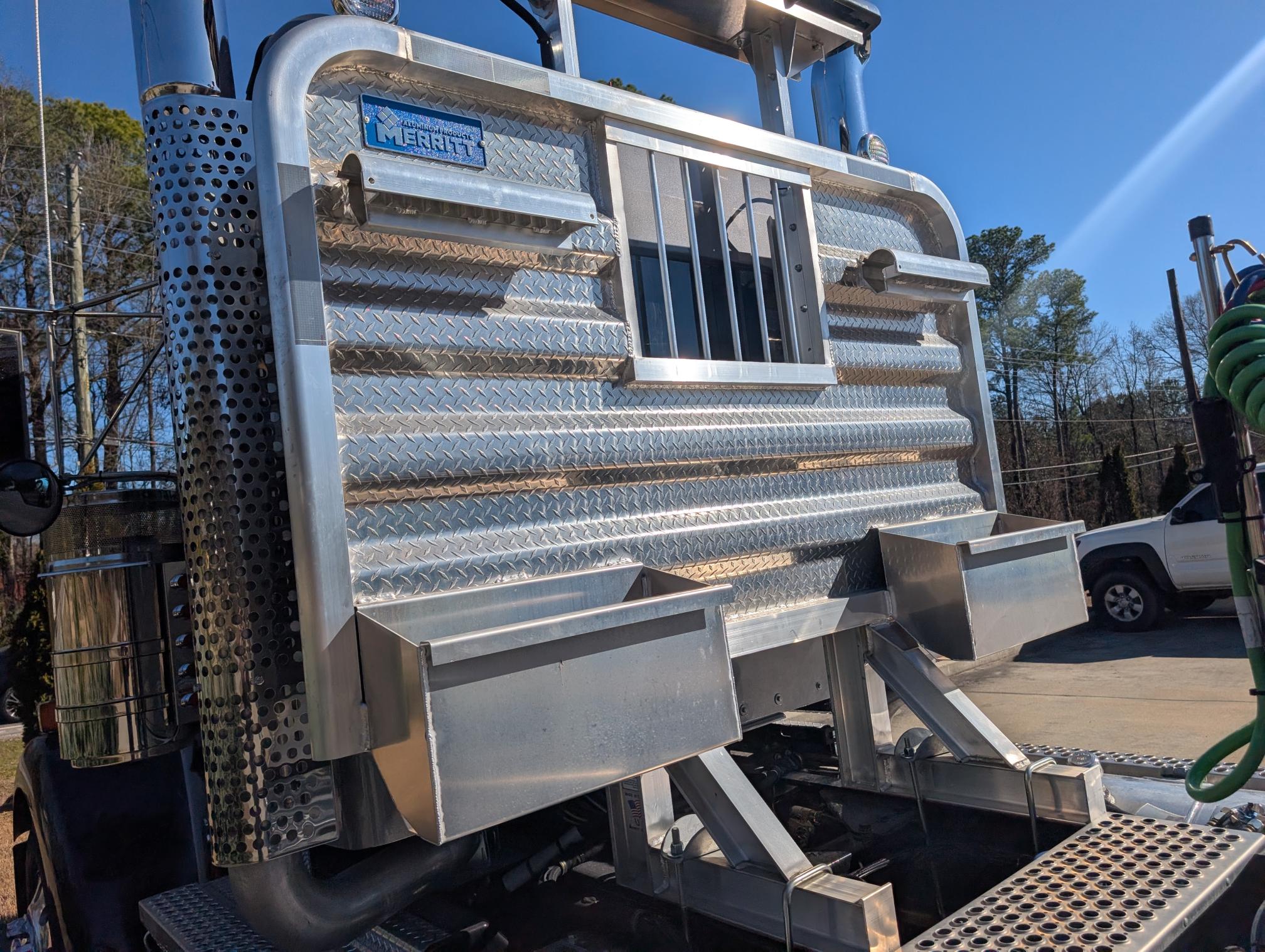 2025 KENWORTH W900 - Image 42