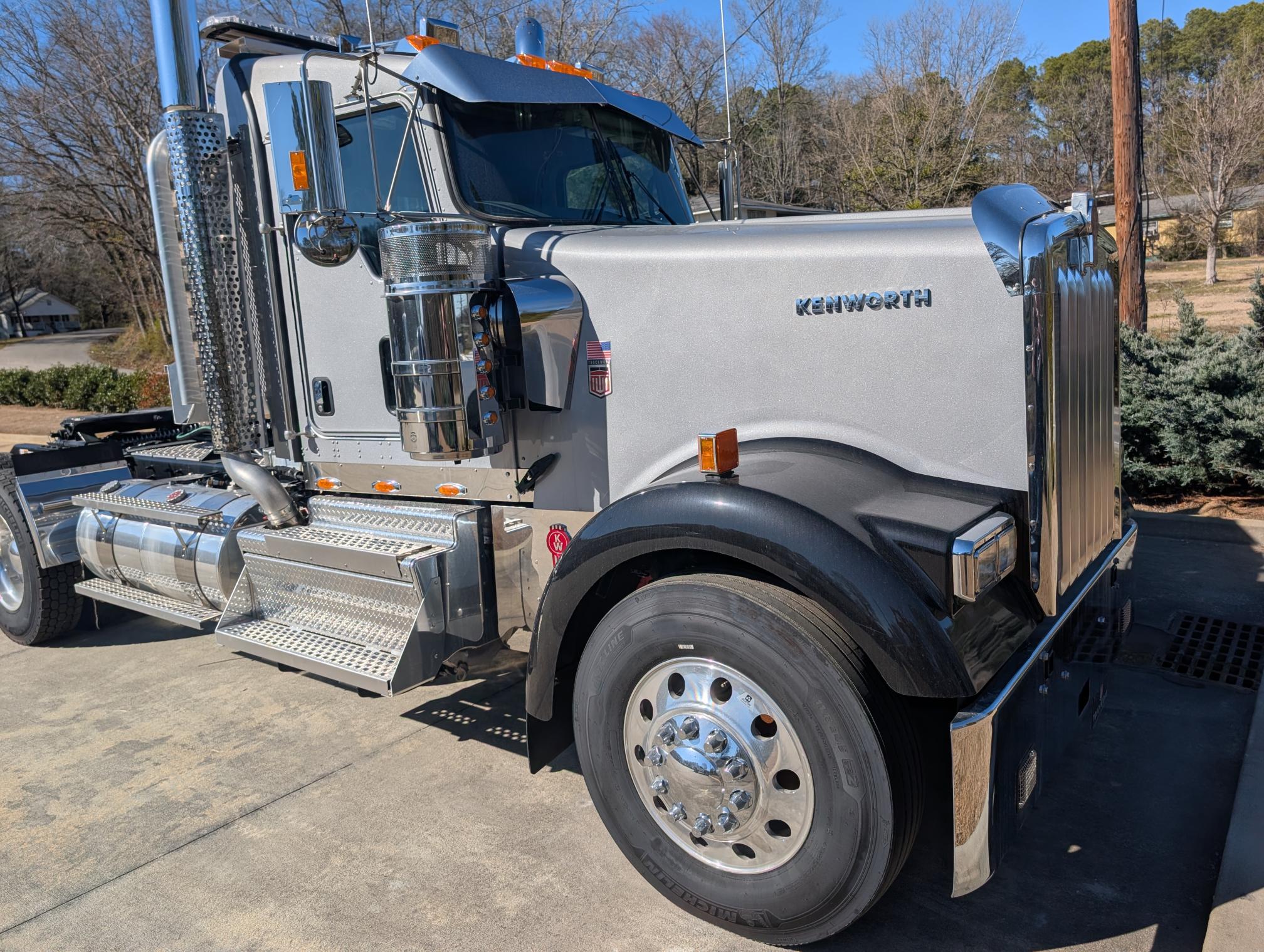 2025 KENWORTH W900 - Image 8