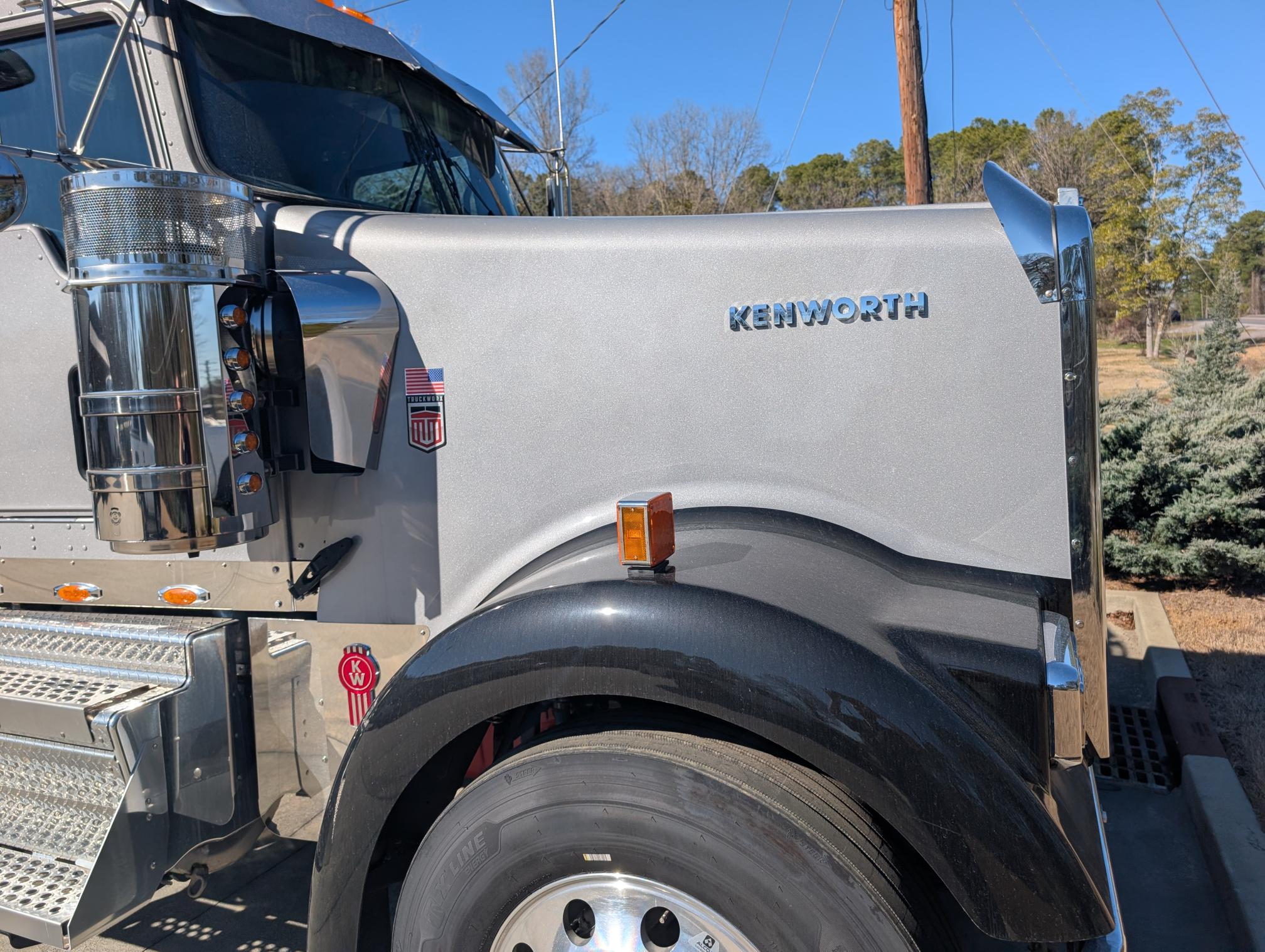 2025 KENWORTH W900 - view 6 of 67