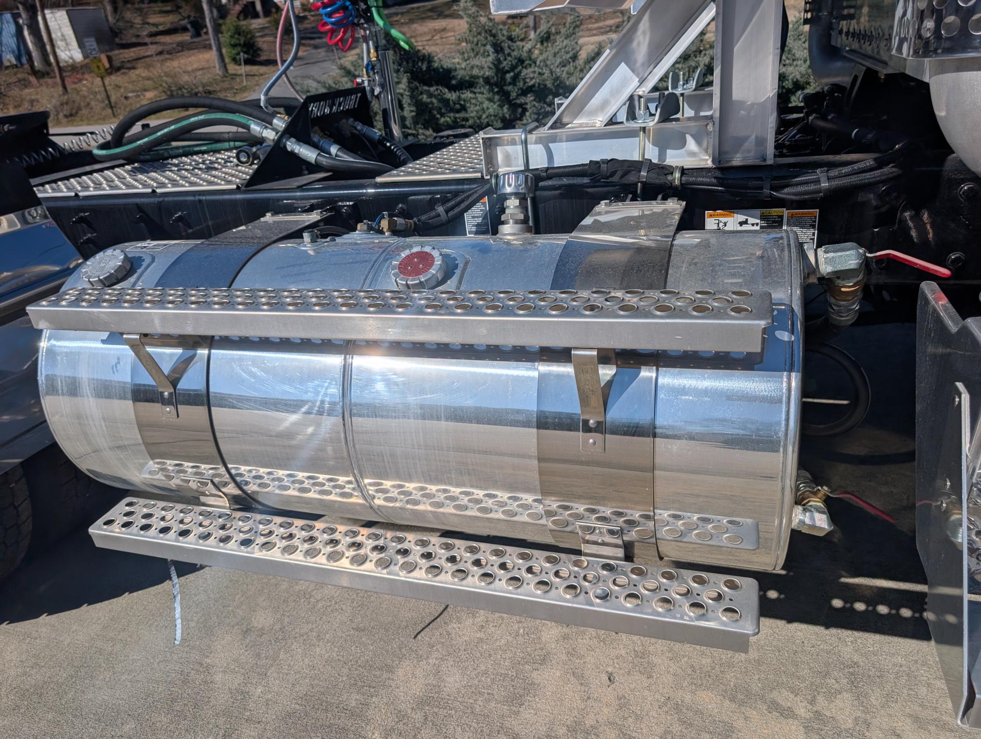 2025 KENWORTH W900 - Image 34