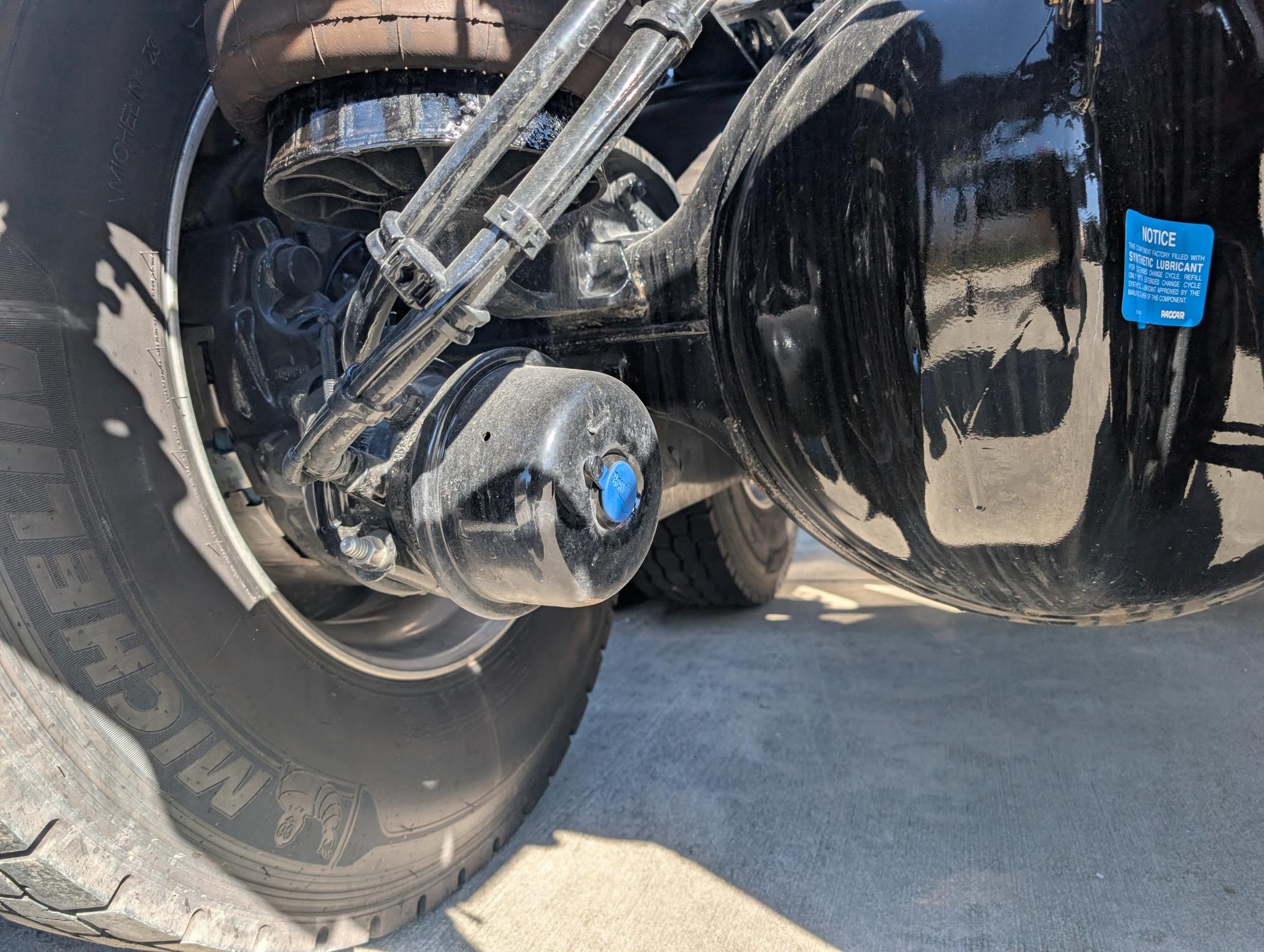 2025 KENWORTH W900 - Image 44