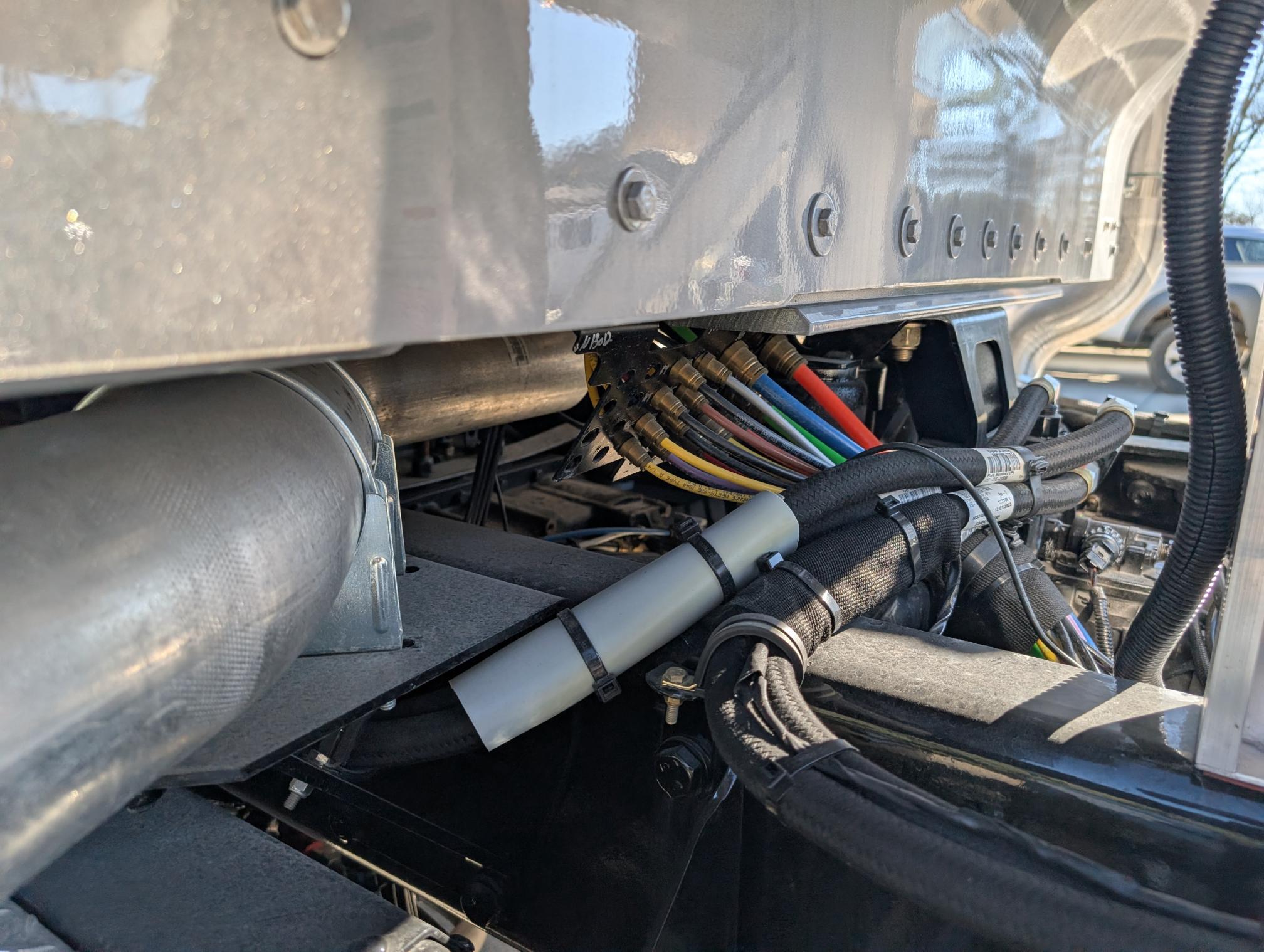 2025 KENWORTH W900 - Image 50