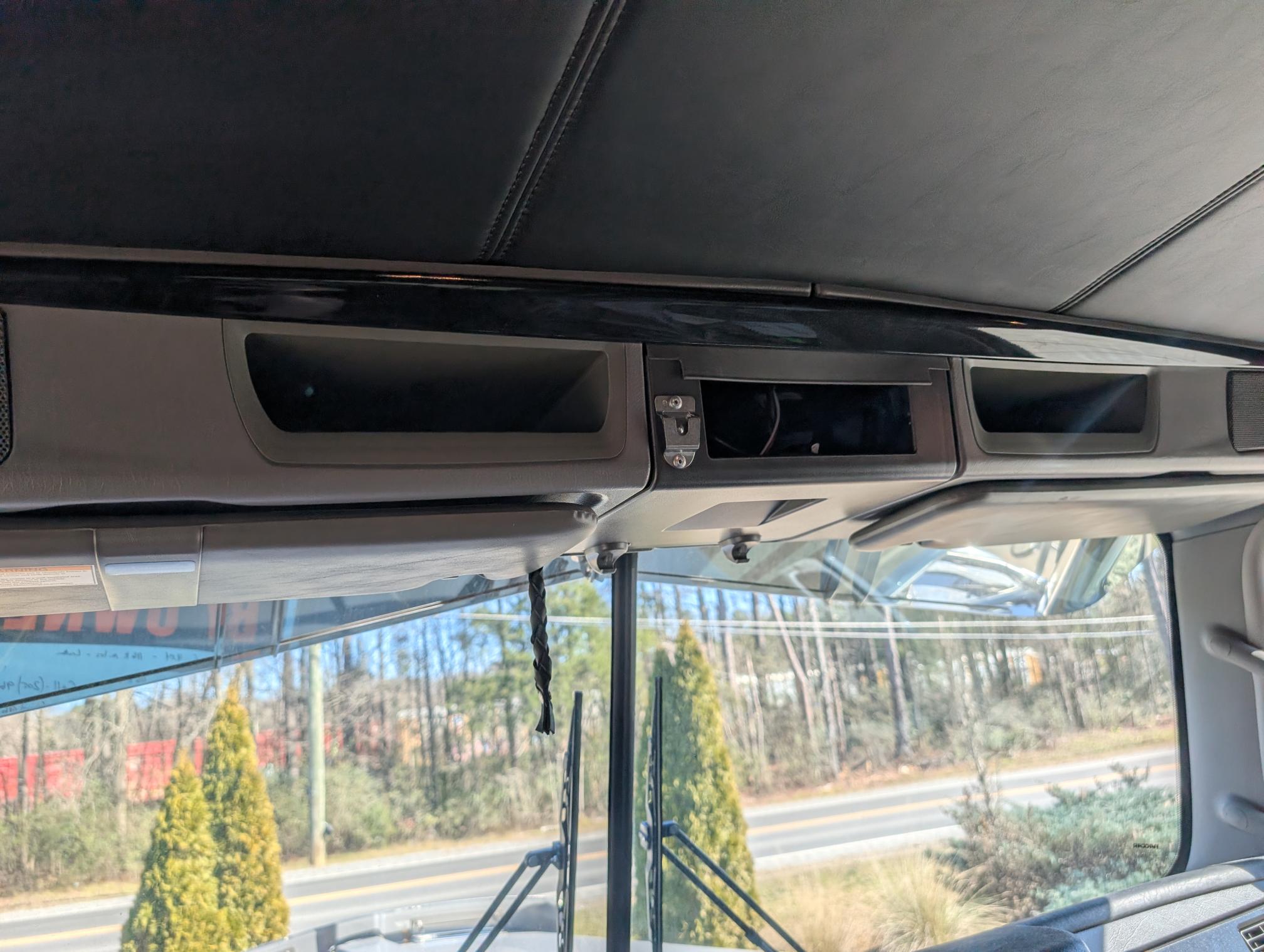 2025 KENWORTH W900 - Image 29