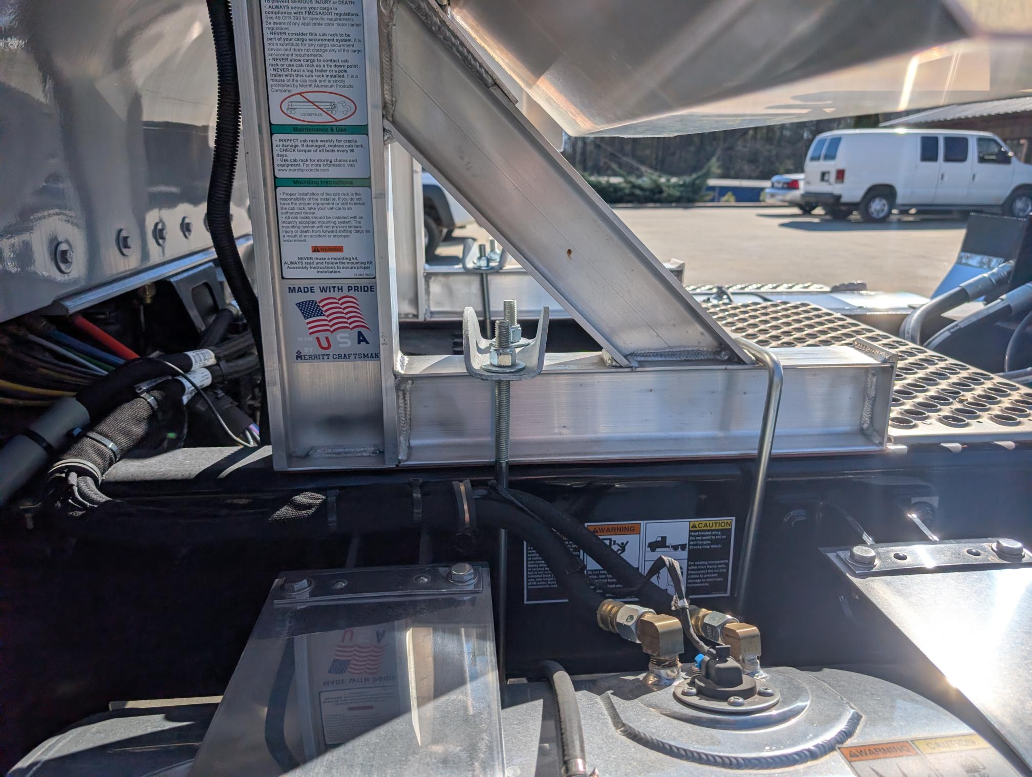 2025 KENWORTH W900 - Image 60