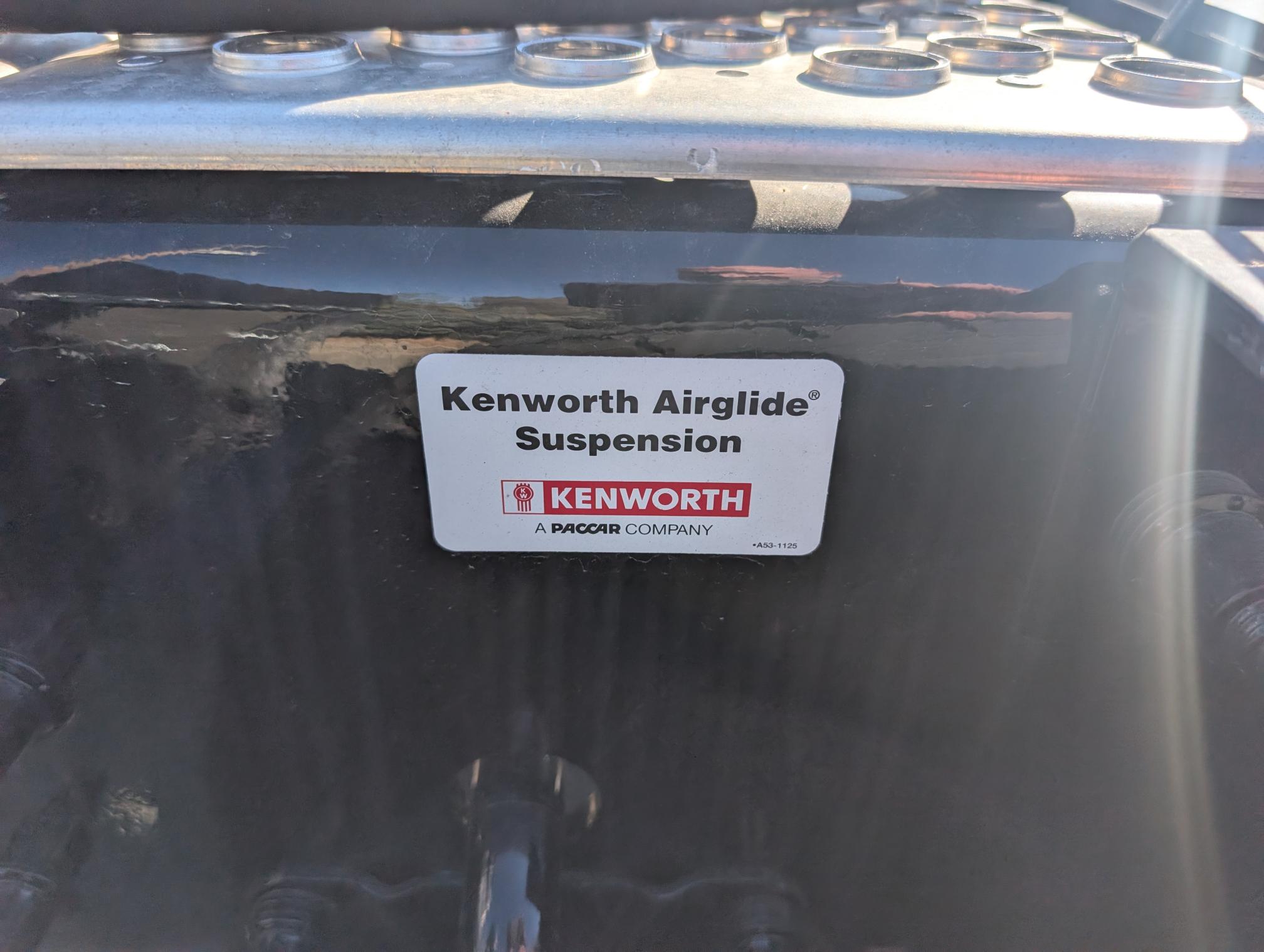 2025 KENWORTH W900 - Image 61