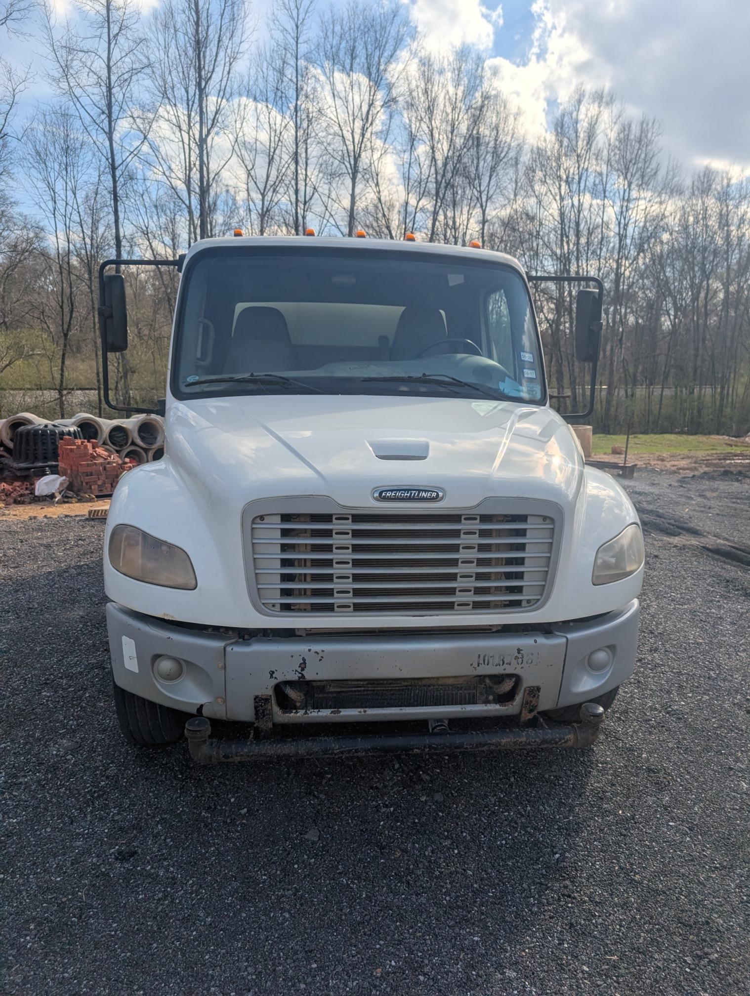 2013 FREIGHTLINER M2 106 - view 7 of 20