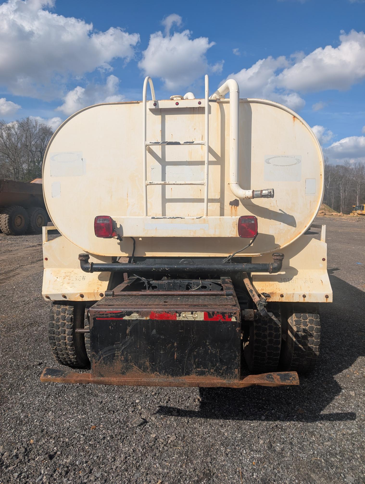 2013 FREIGHTLINER M2 106 - view 5 of 20