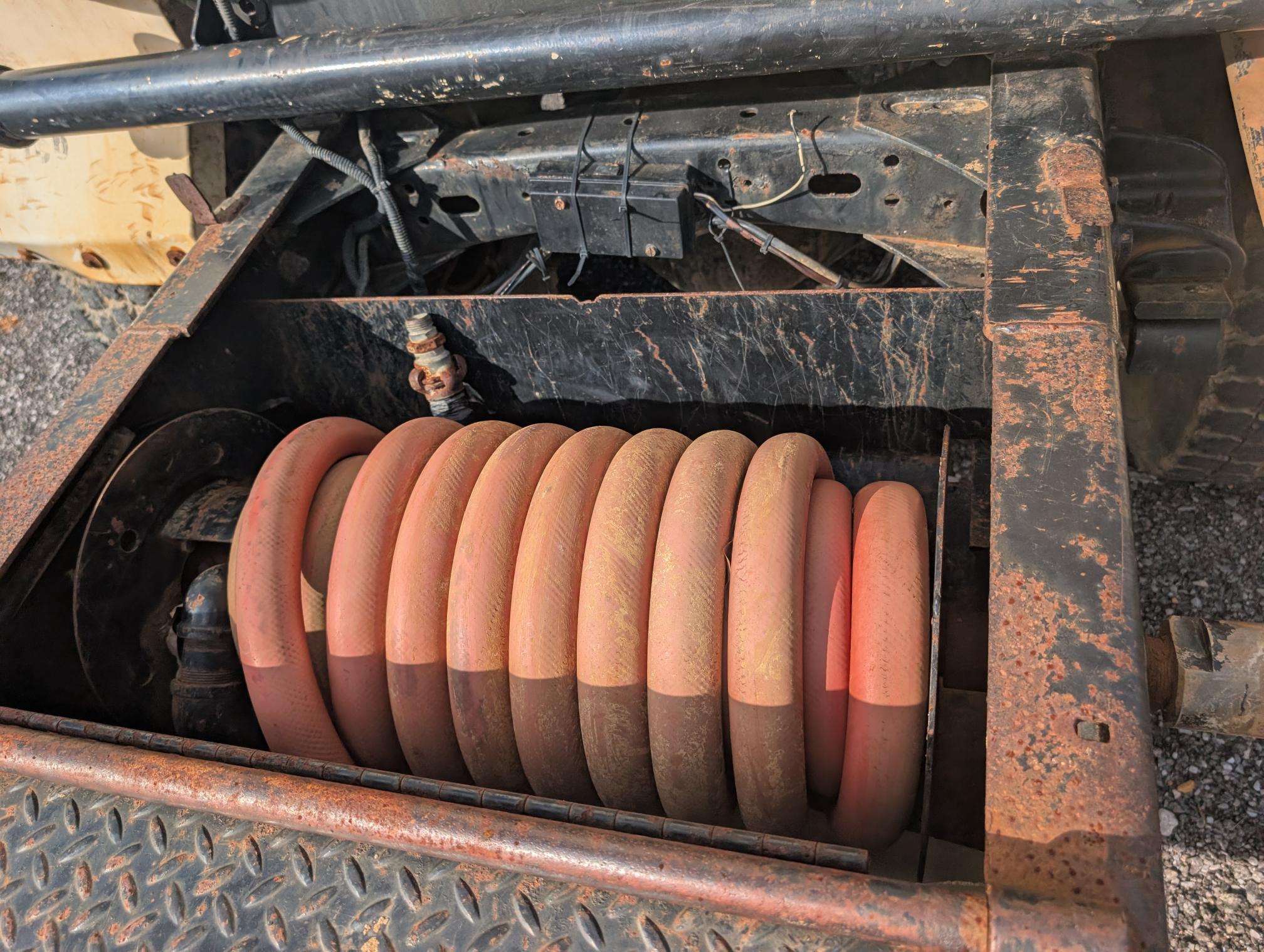 2013 FREIGHTLINER M2 106 - Image 20