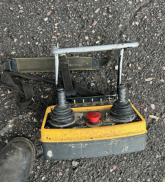 2014 MACK MRU613 - Image 3