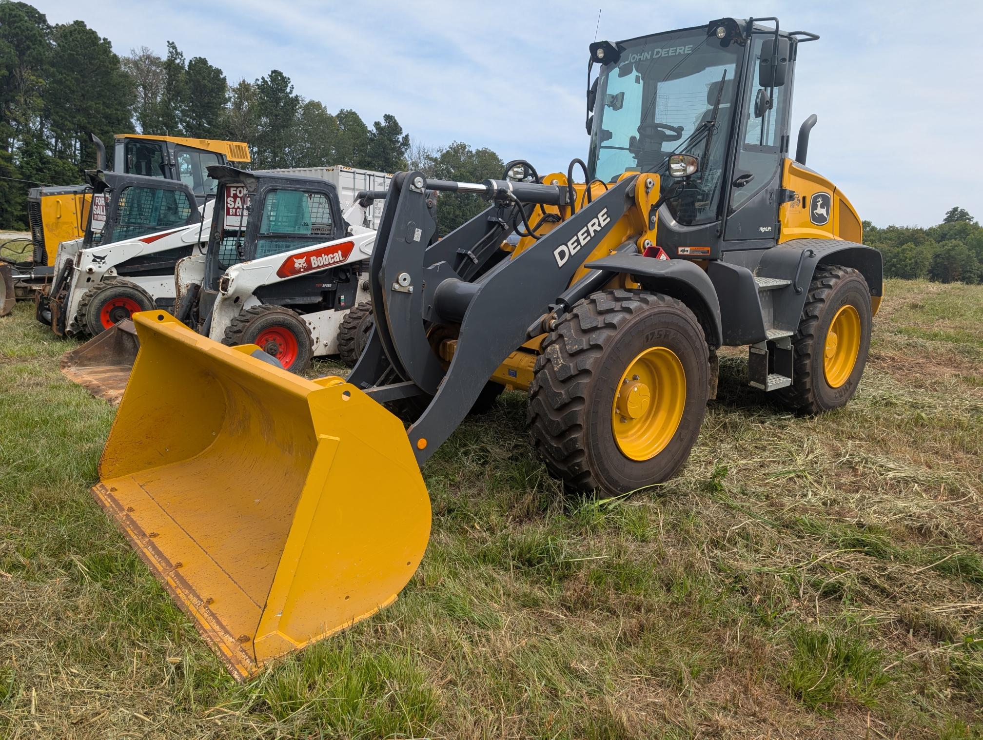 2024 DEERE 344L - Image 6