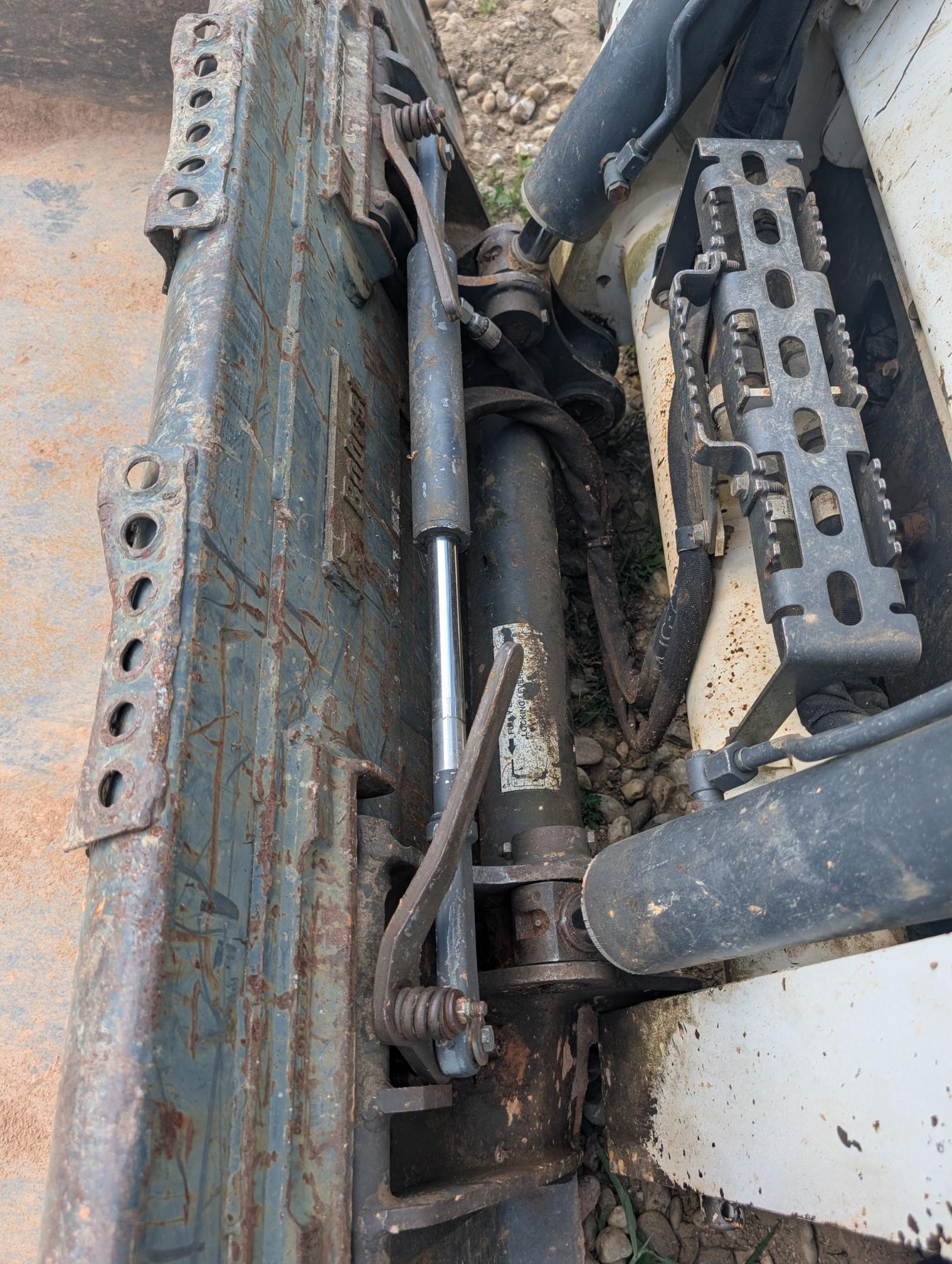 2016 BOBCAT S770 - view 13 of 30