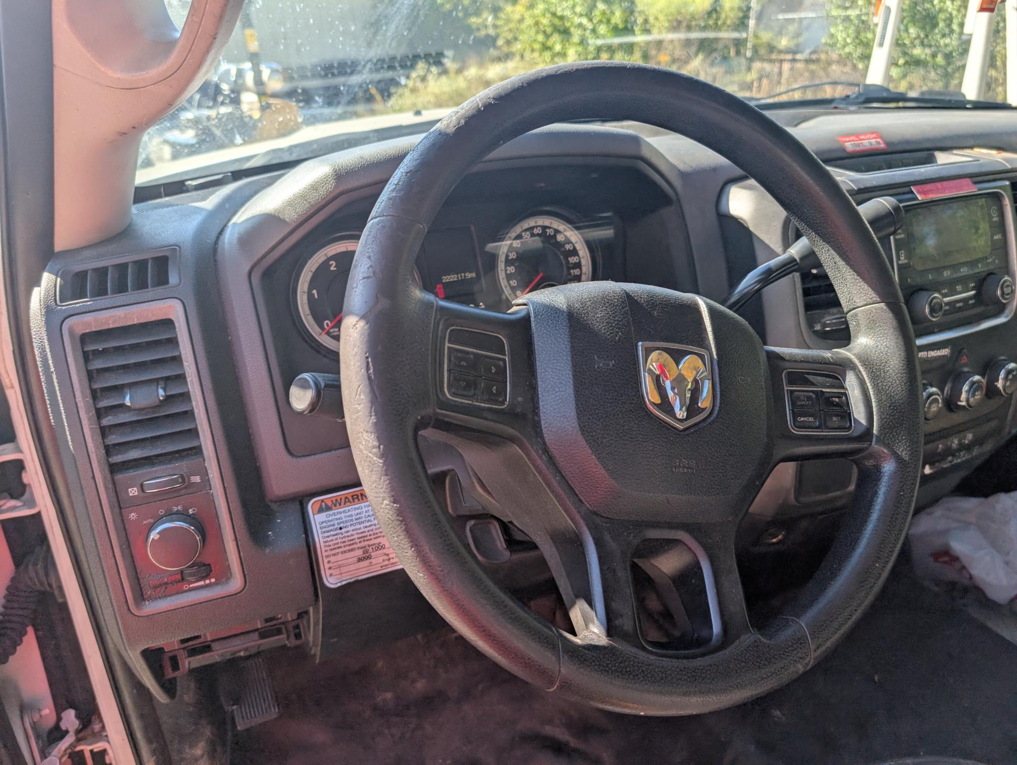 2015 RAM 5500 - view 10 of 26