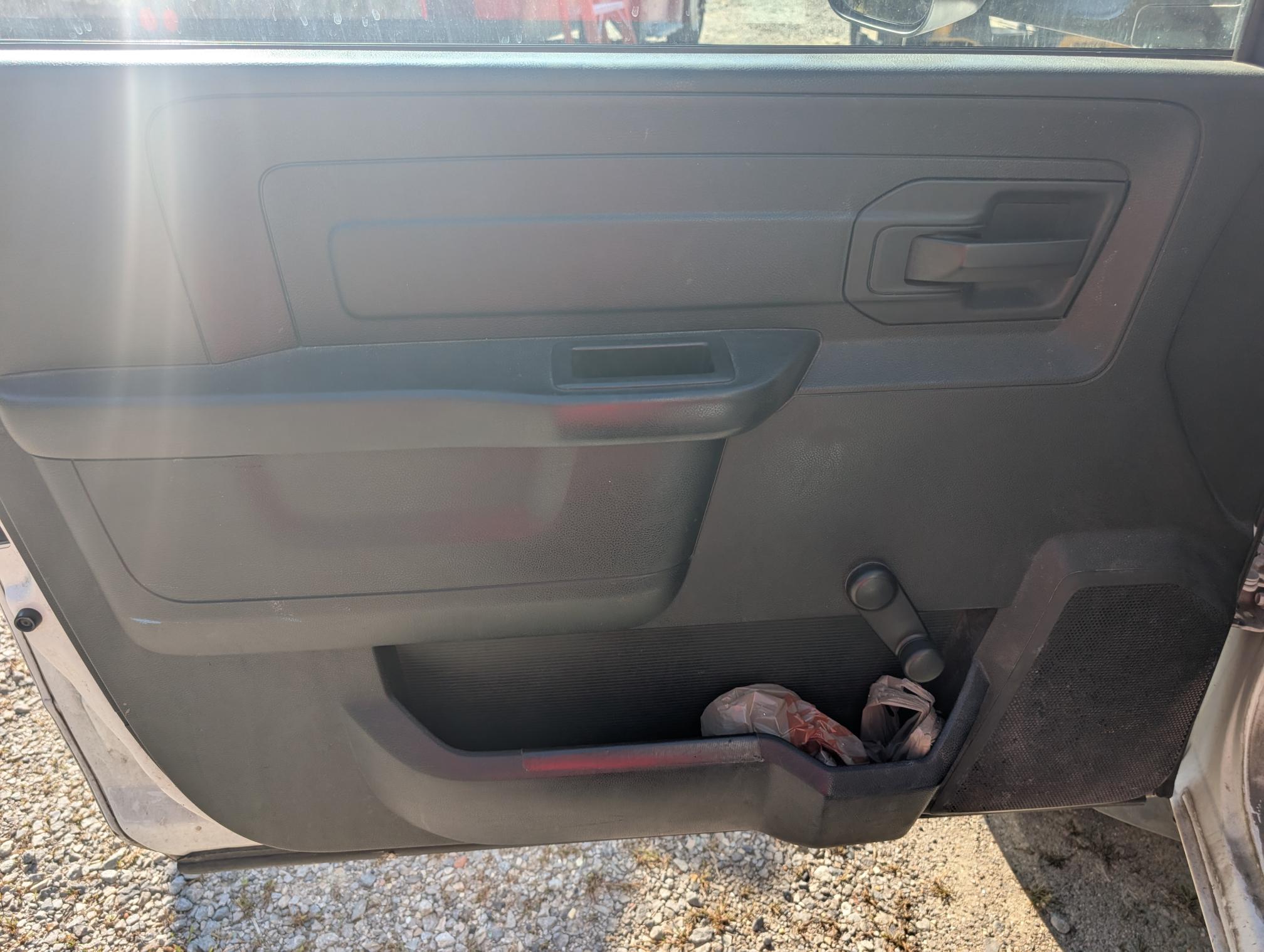 2015 RAM 5500 - view 8 of 26