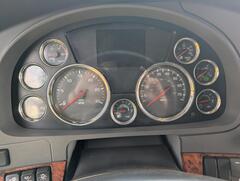 2021 KENWORTH T680 - Image 30