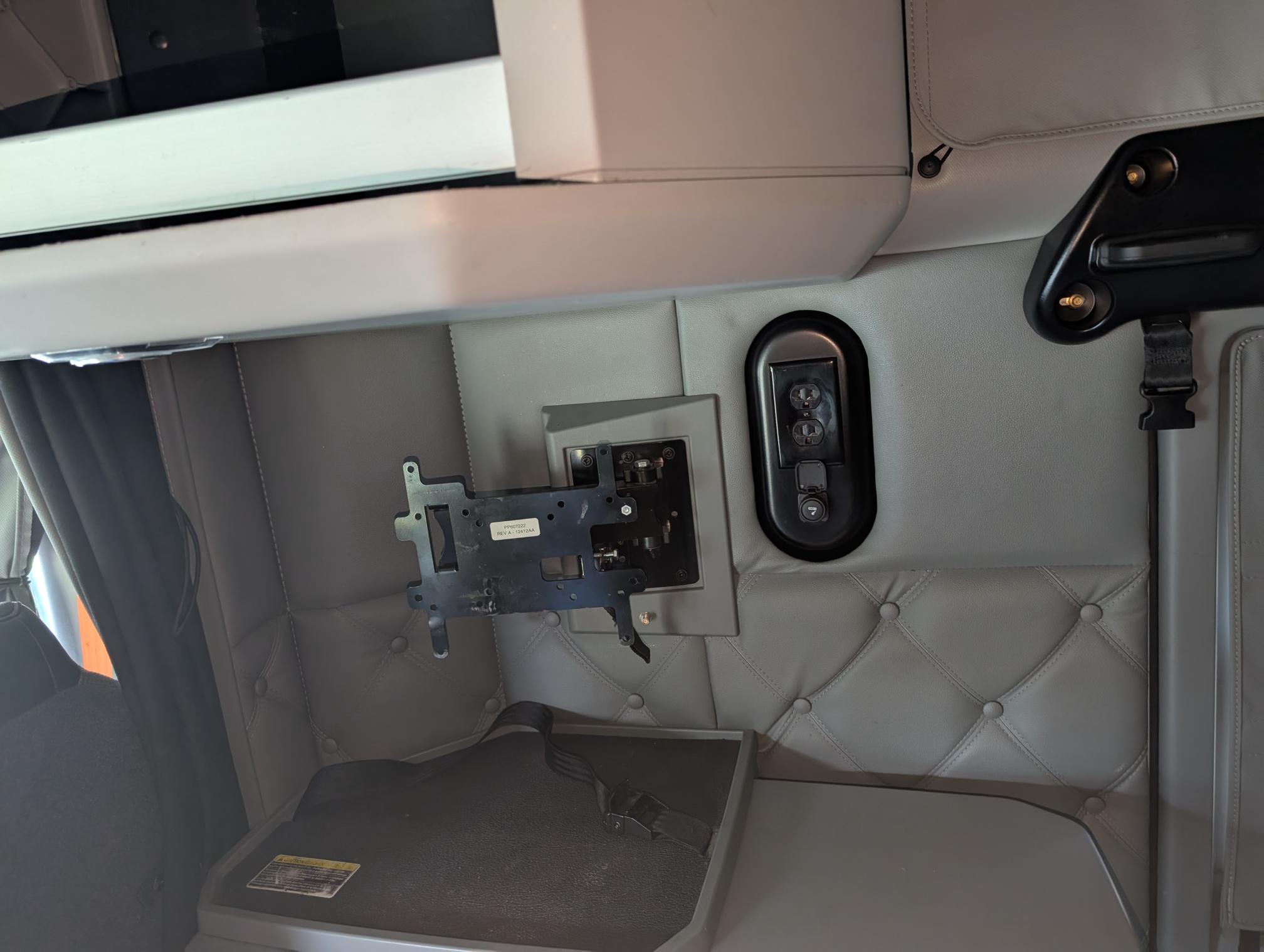 2021 KENWORTH T680 - Image 48