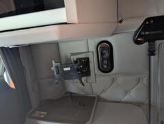 2021 KENWORTH T680 - Image 48