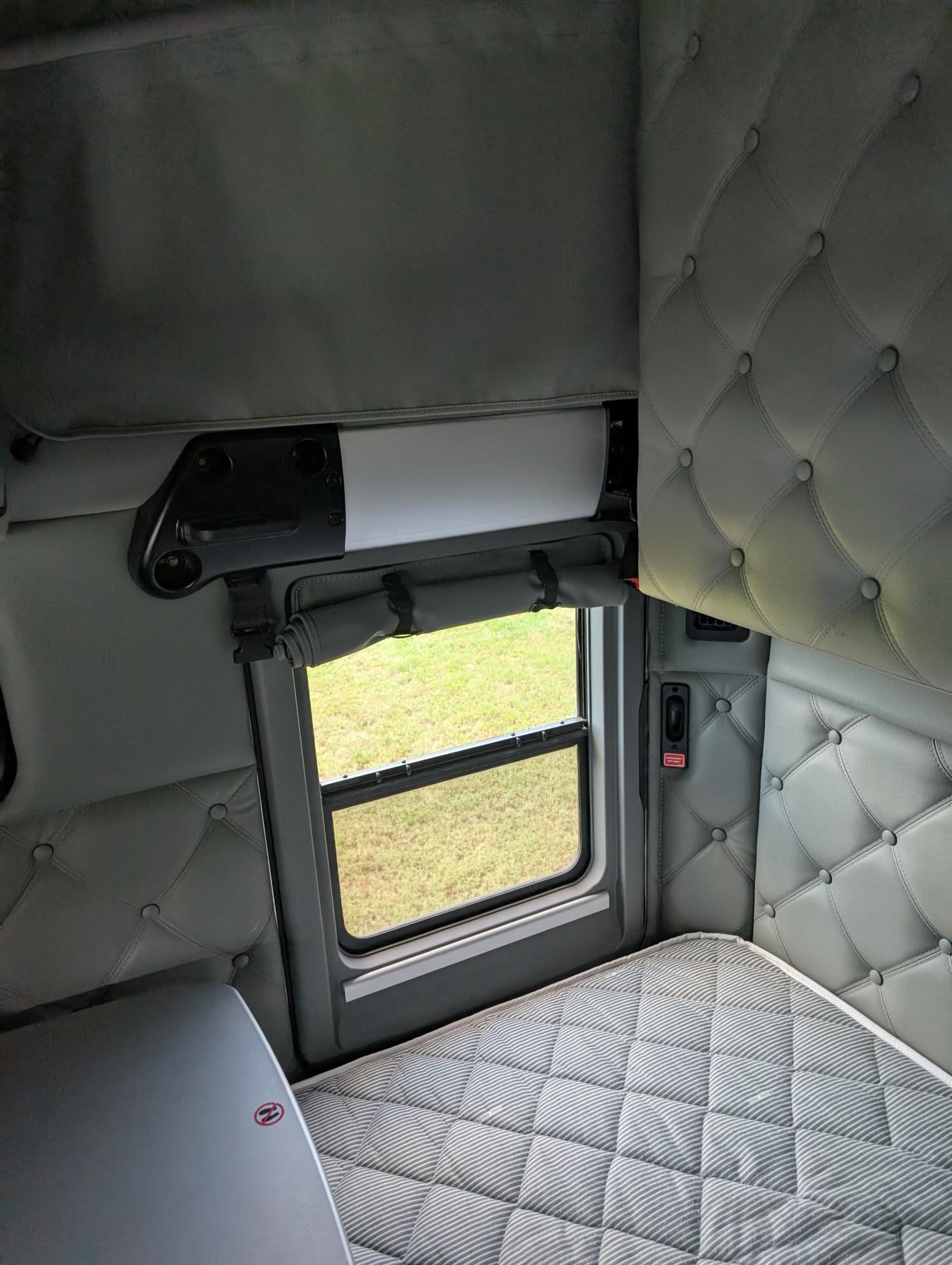 2021 KENWORTH T680 - Image 41