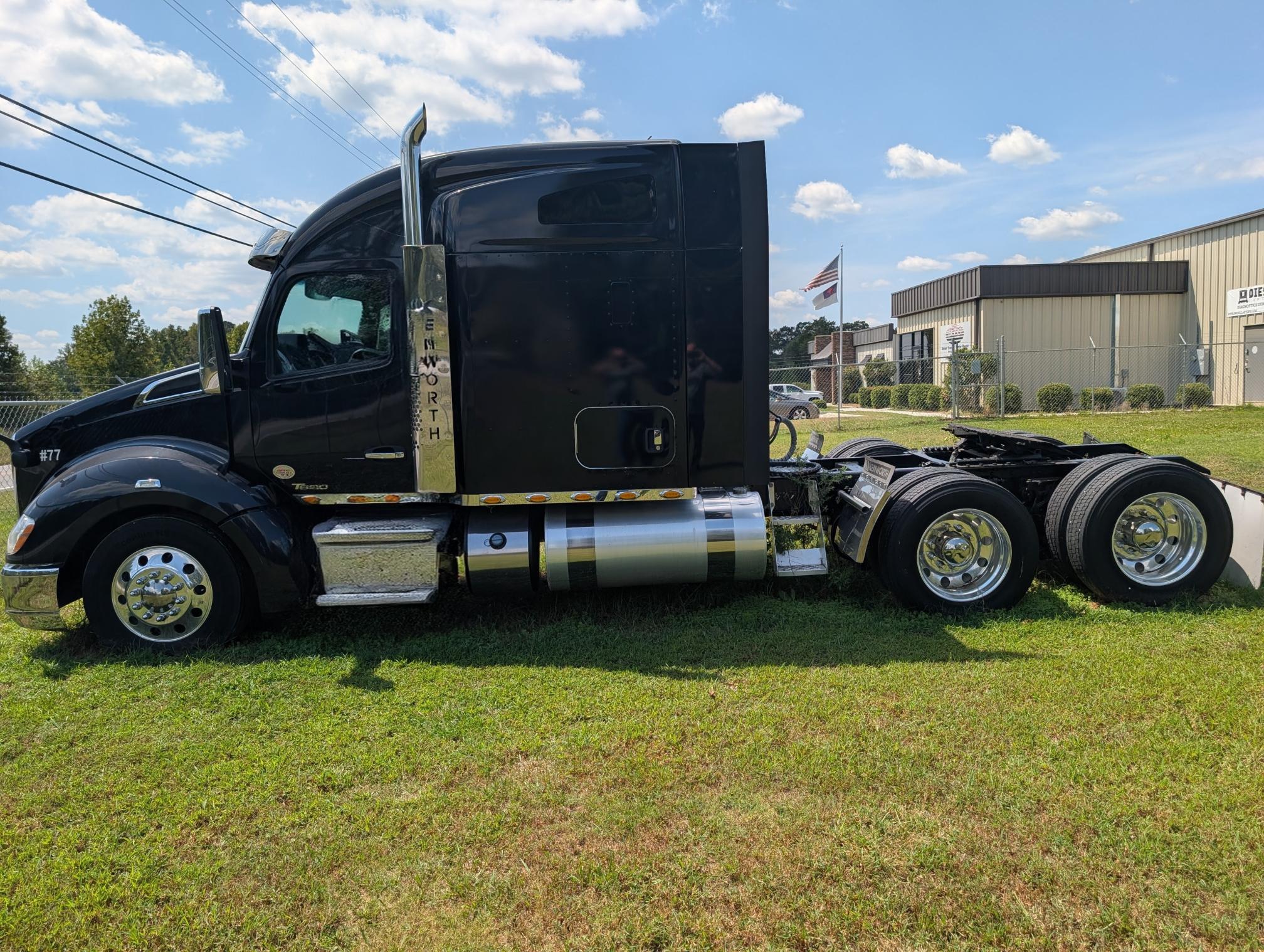2021 KENWORTH T680 - view 2 of 59