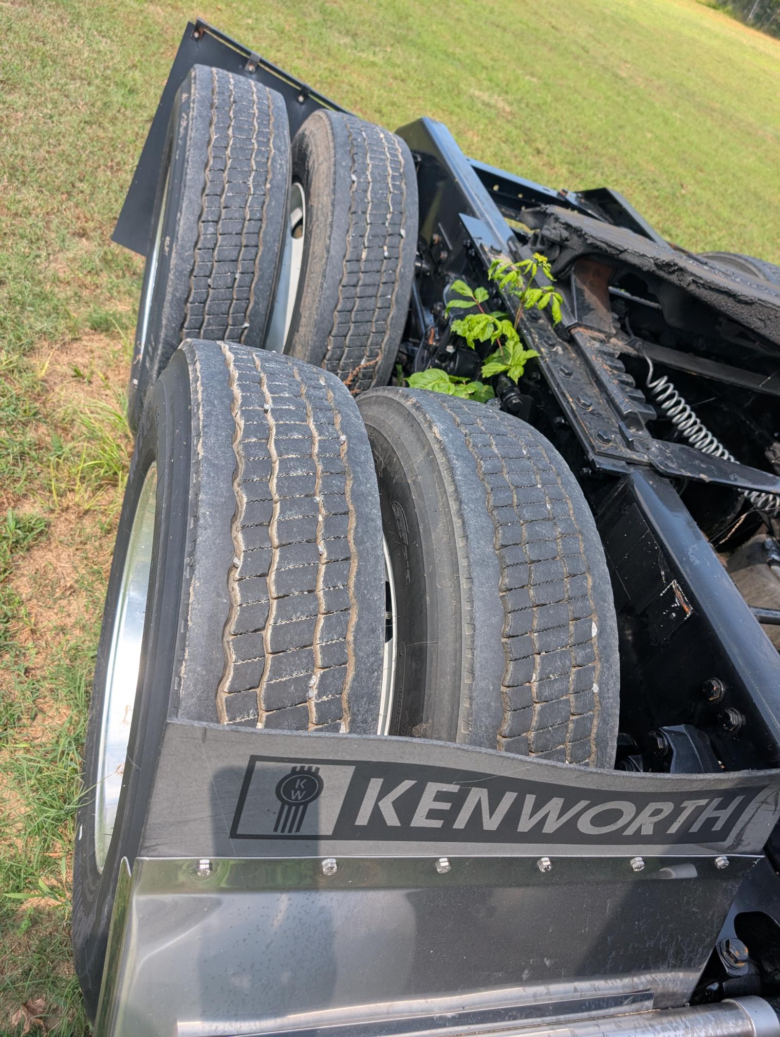 2021 KENWORTH T680 - Image 21