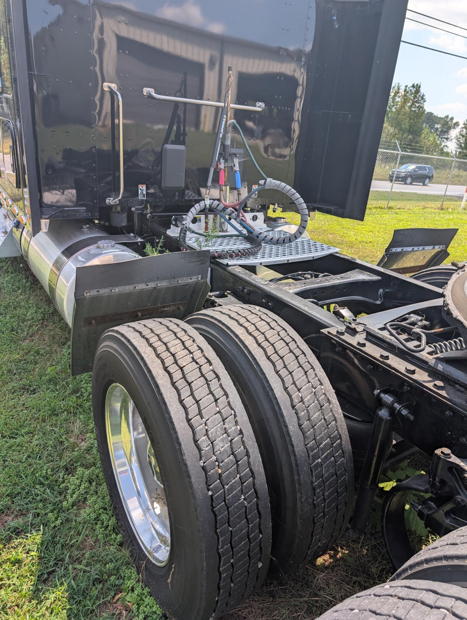 2021 KENWORTH T680 - view 11 of 59