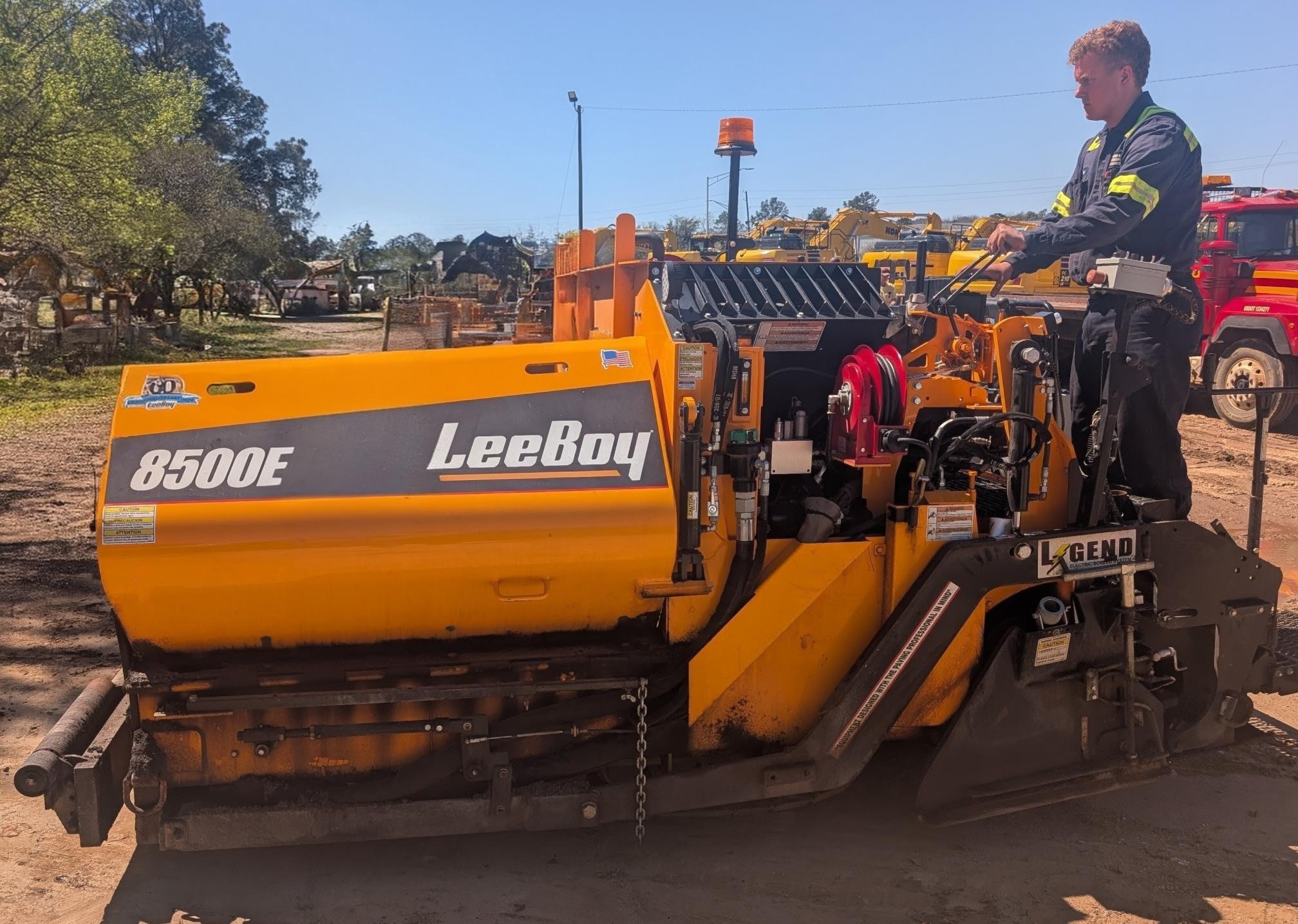 2024 LEEBOY 8500E - view 1 of 27