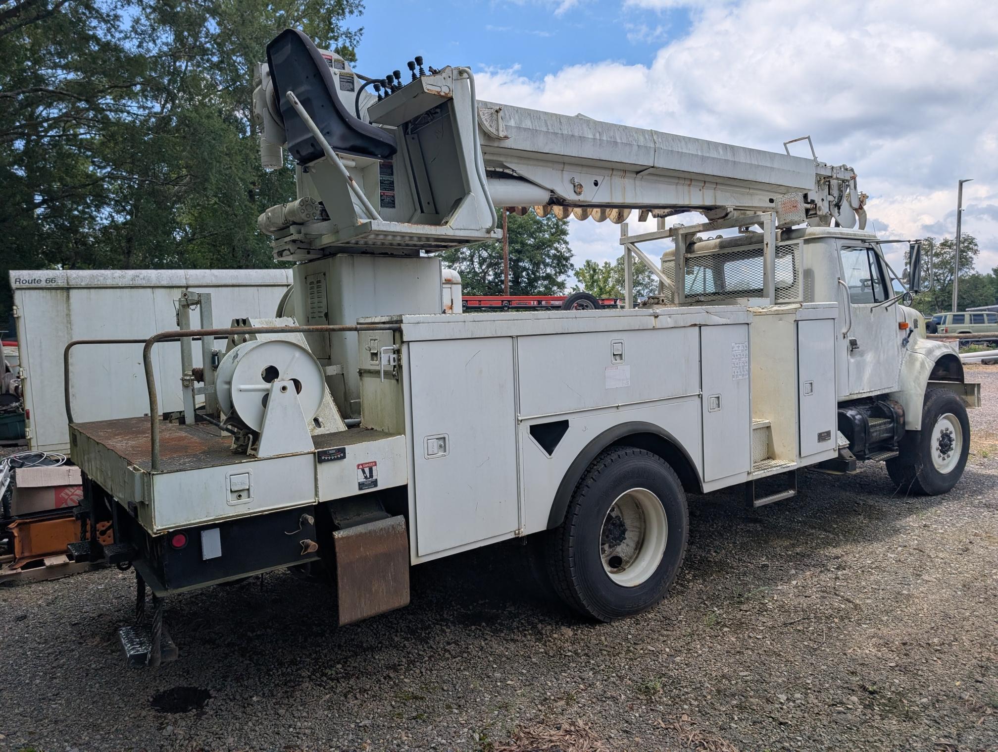 1996 INTERNATIONAL 4800 - view 5 of 57