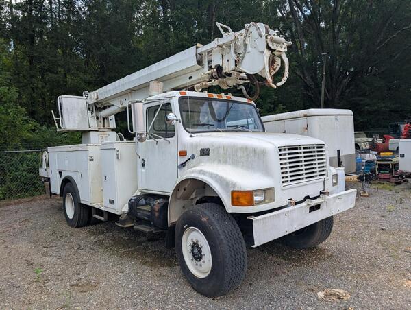 1996 INTERNATIONAL 4800