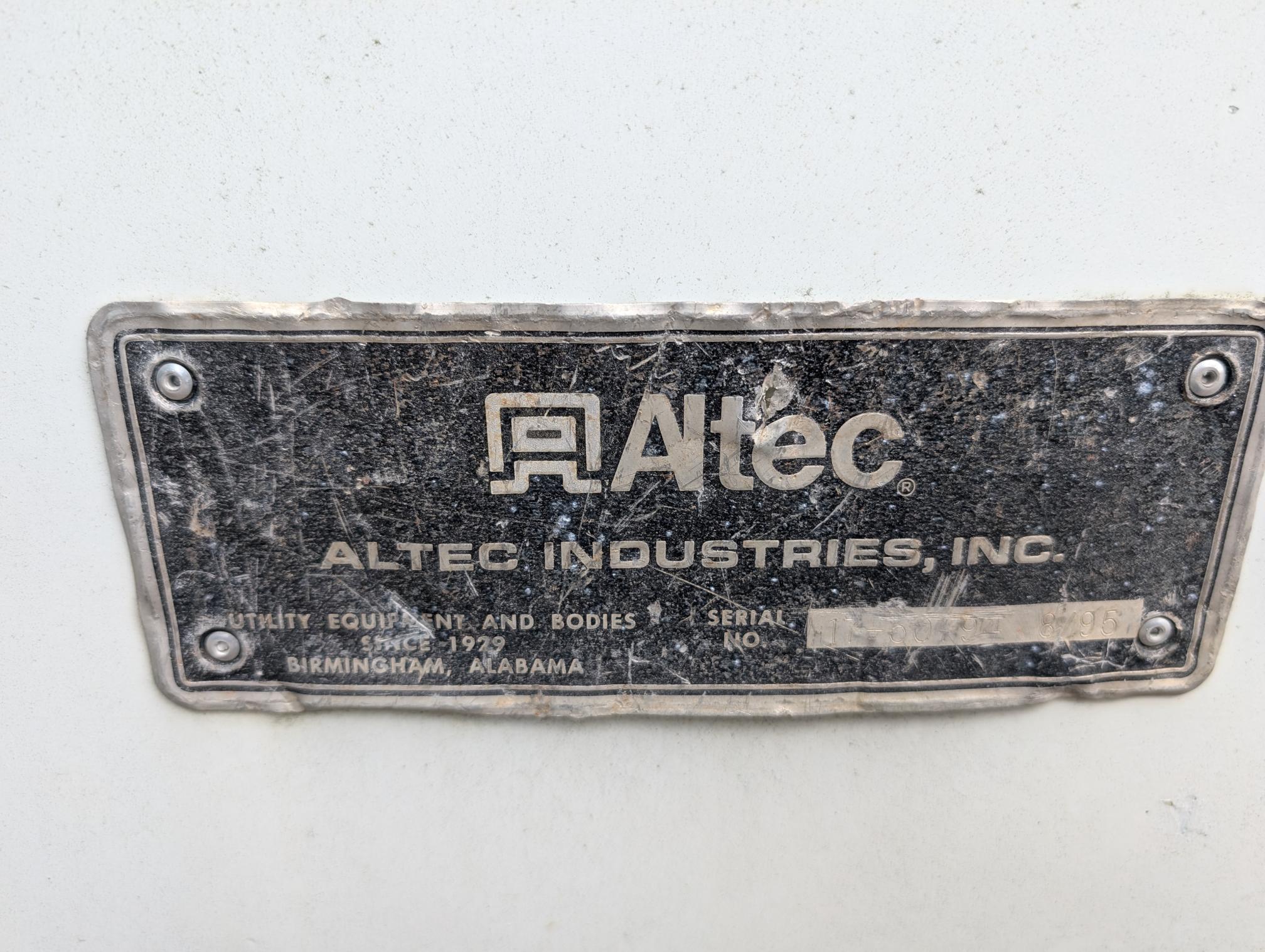 1996 INTERNATIONAL 4800 - Image 36