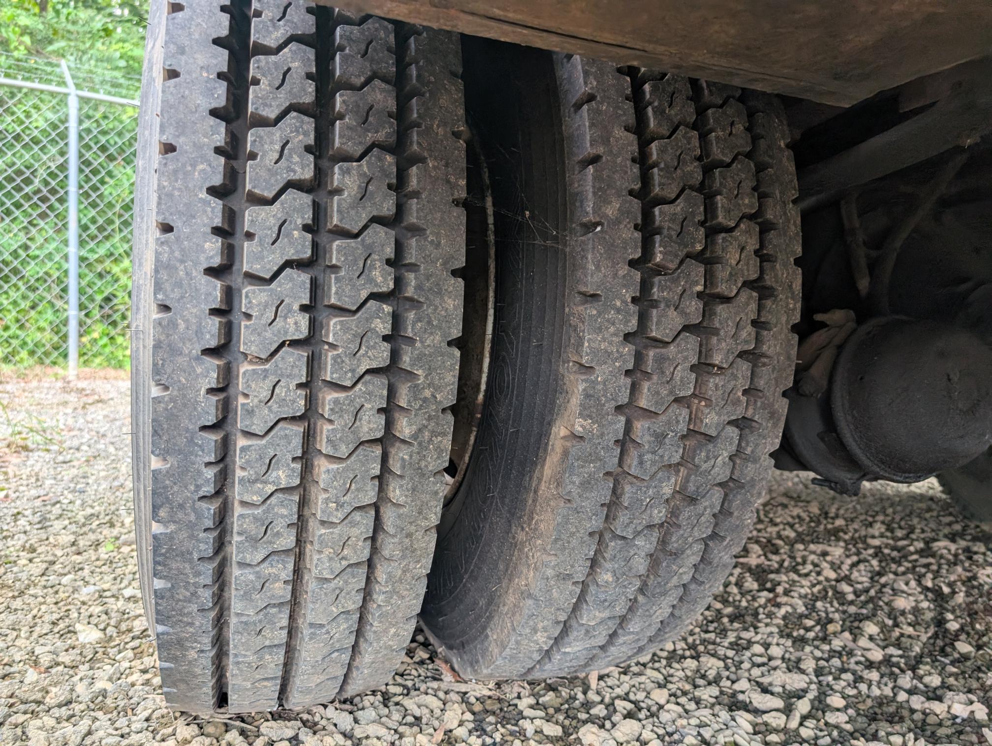 1996 INTERNATIONAL 4800 - Image 25